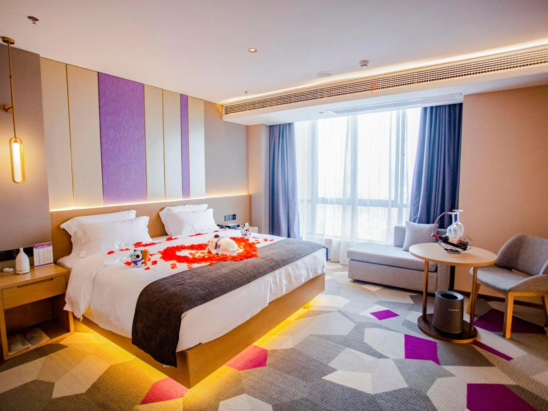 Bed in Lavande Hotel Lujiang Zhouyu Avenue