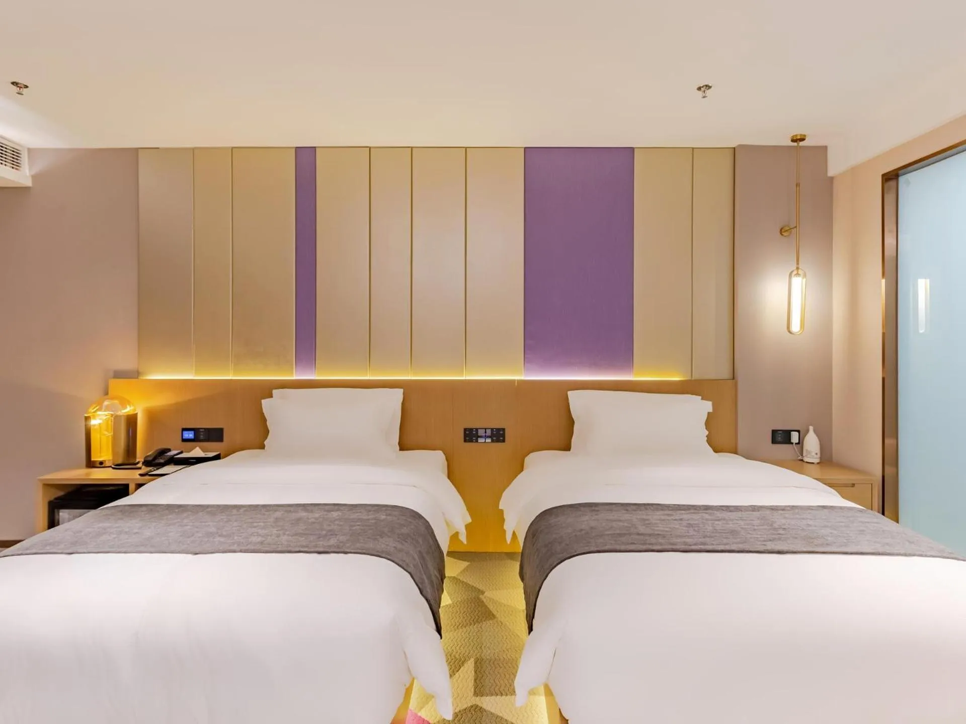 Bed in Lavande Hotel Lujiang Zhouyu Avenue