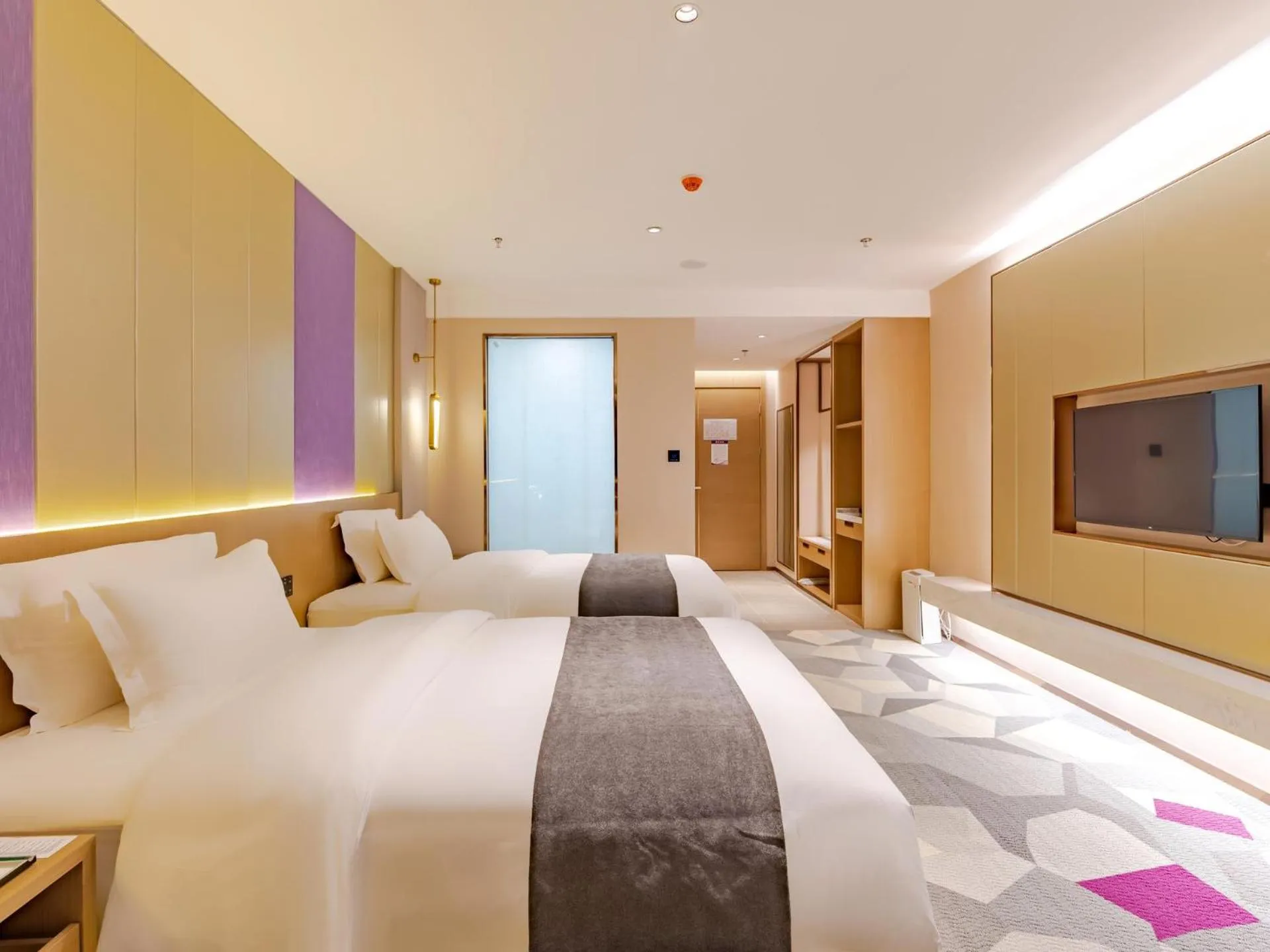 Bed in Lavande Hotel Lujiang Zhouyu Avenue