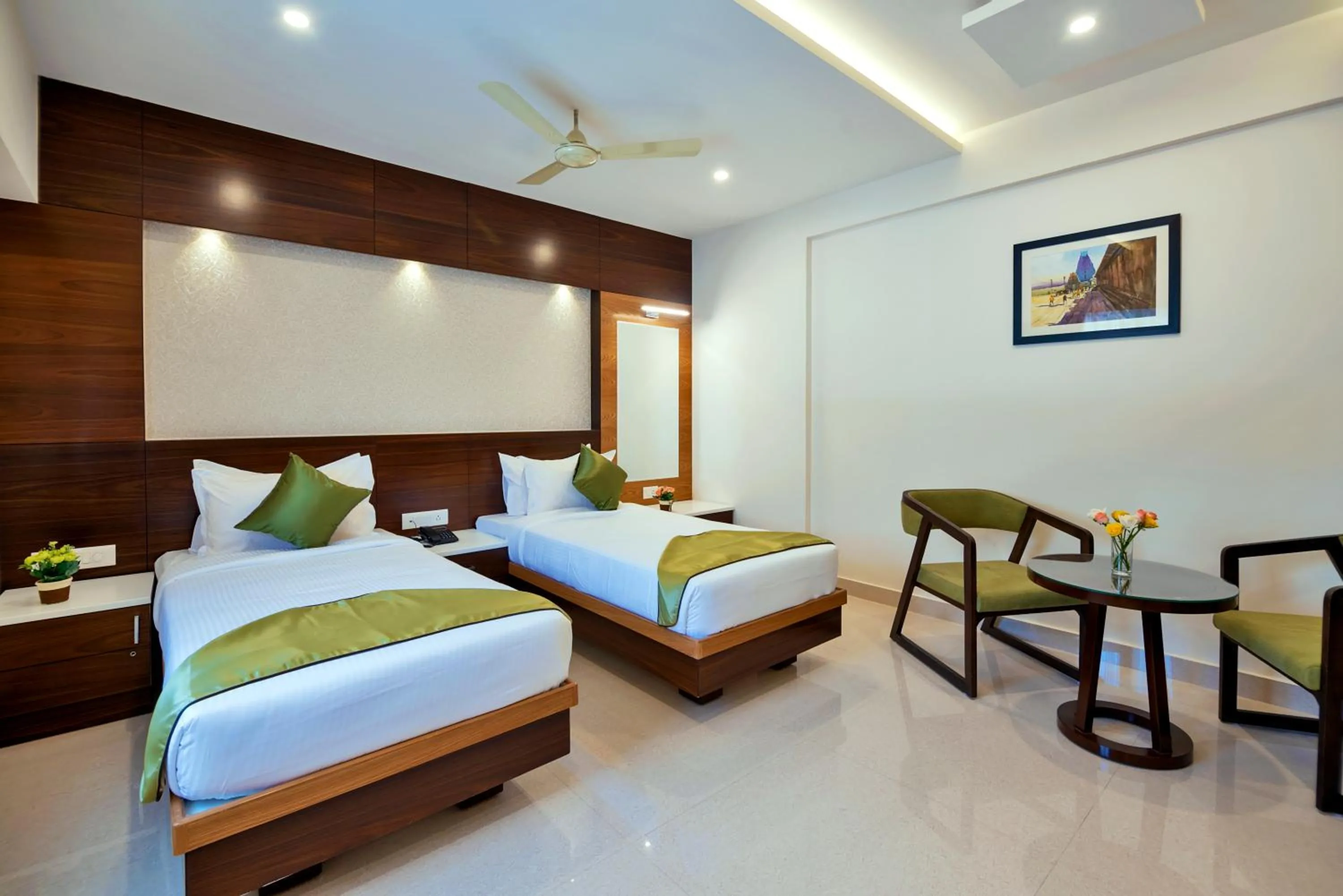 Twin Room in Vanusa Residency