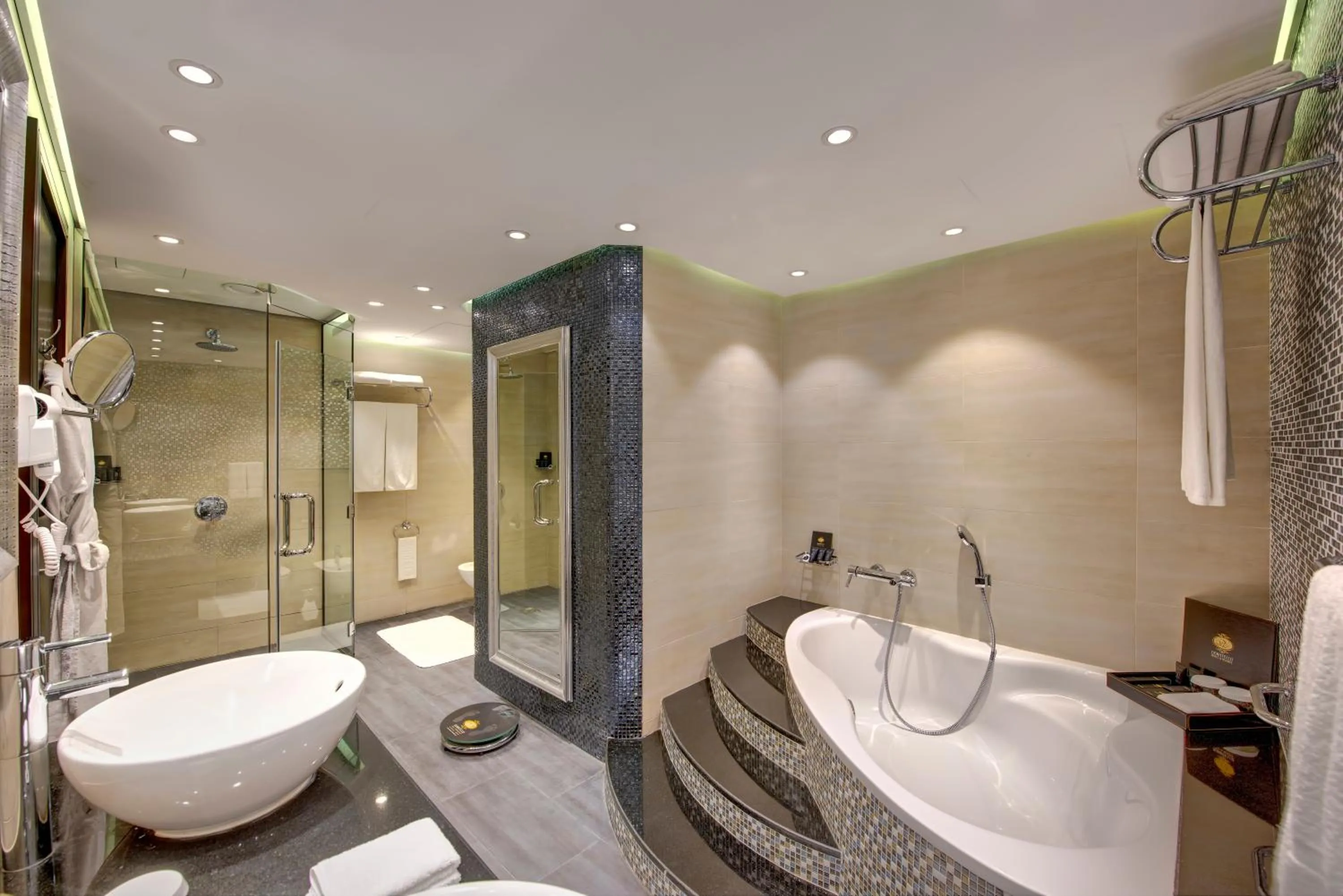 Bathroom in Donatello Hotel