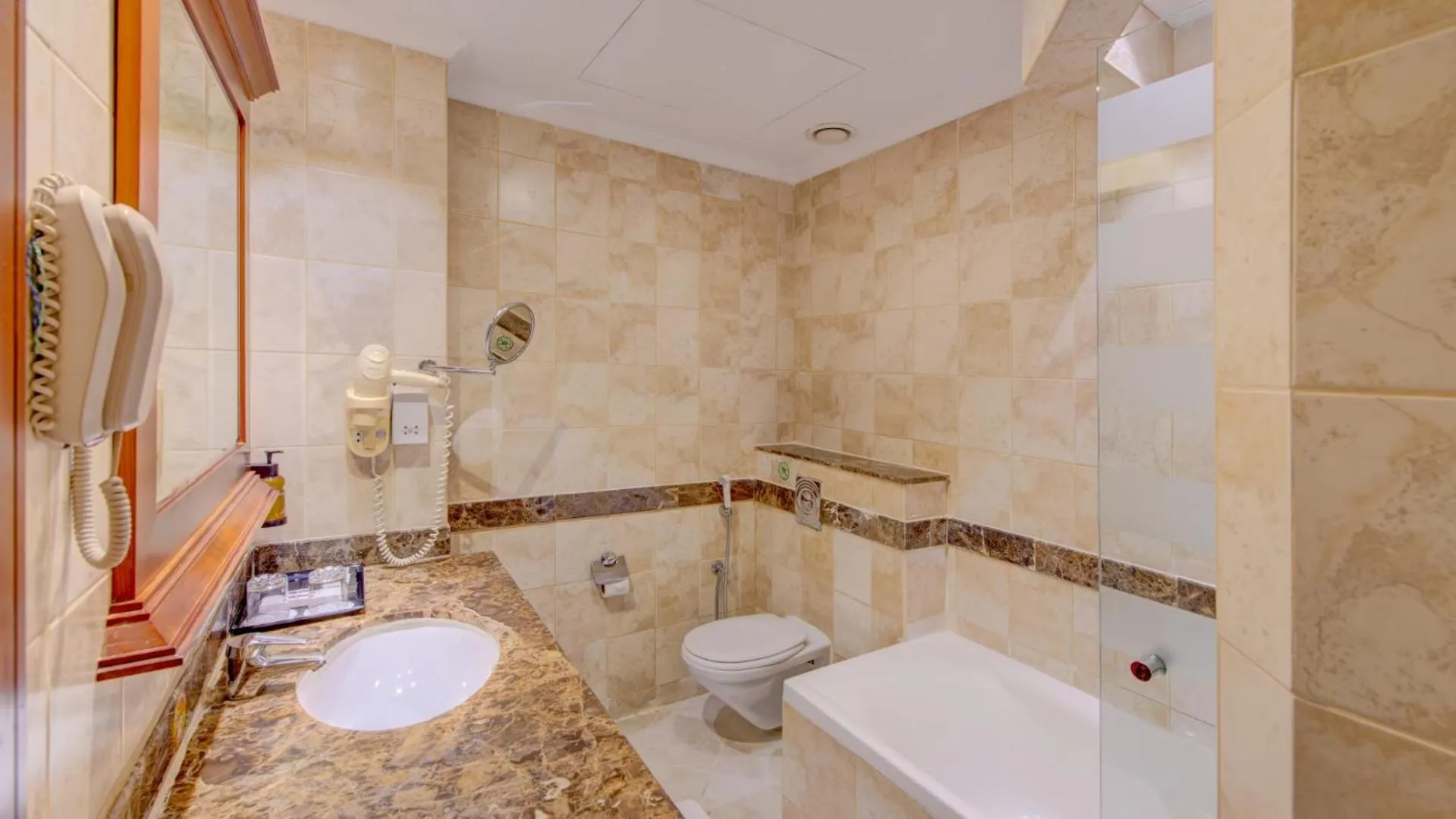 Bathroom in Donatello Hotel