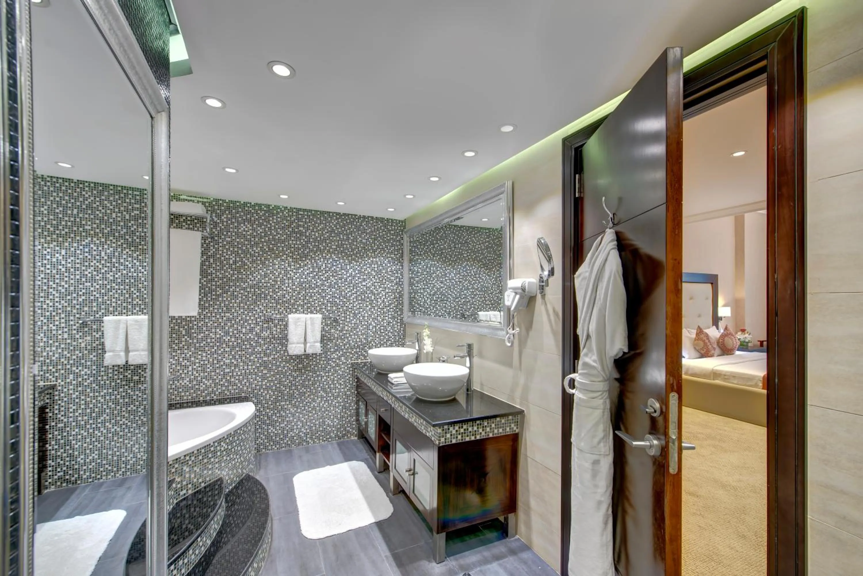 Bathroom in Donatello Hotel