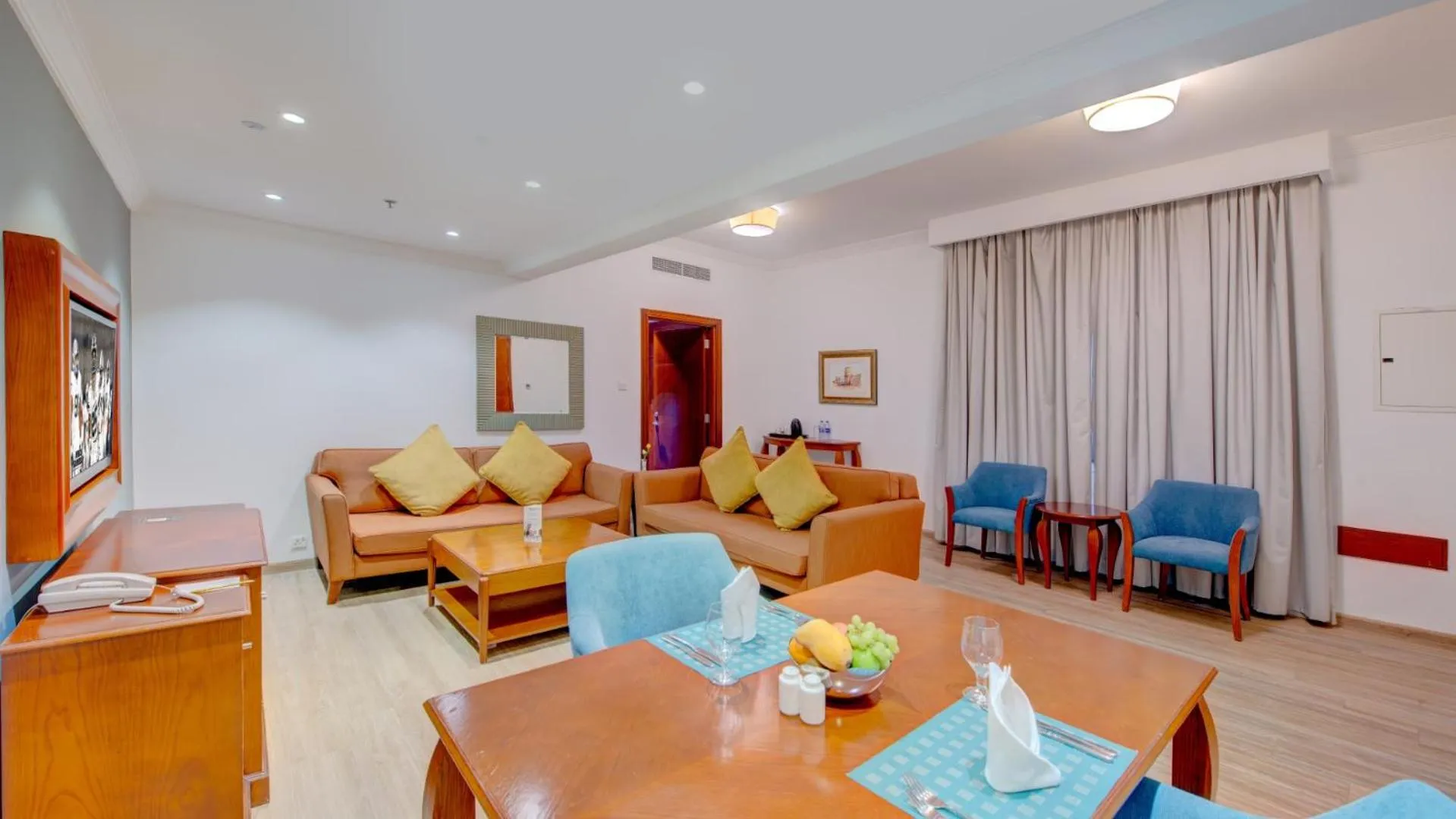 Living room in Donatello Hotel