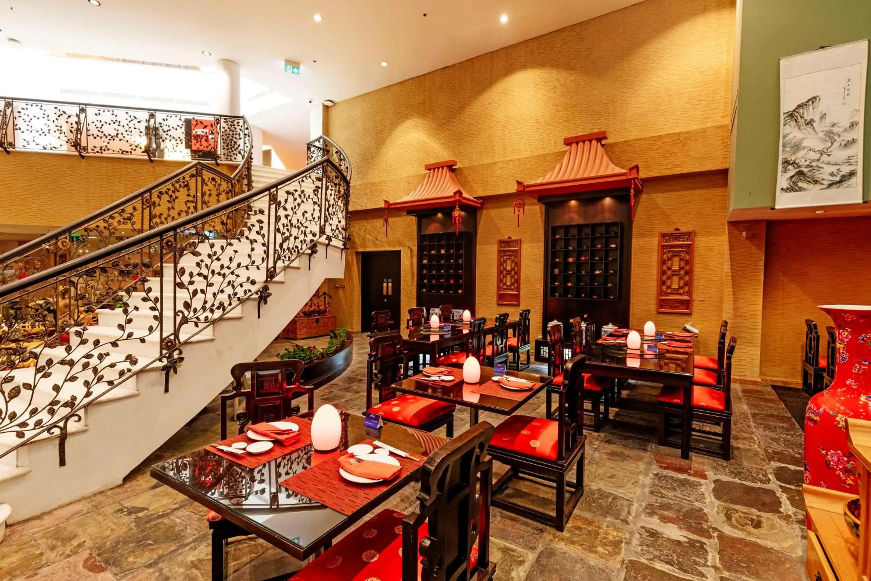 Restaurant/places to eat in Radisson Blu Hotel, Doha Restaurant/places to eat in Radisson Blu Hotel, Doha