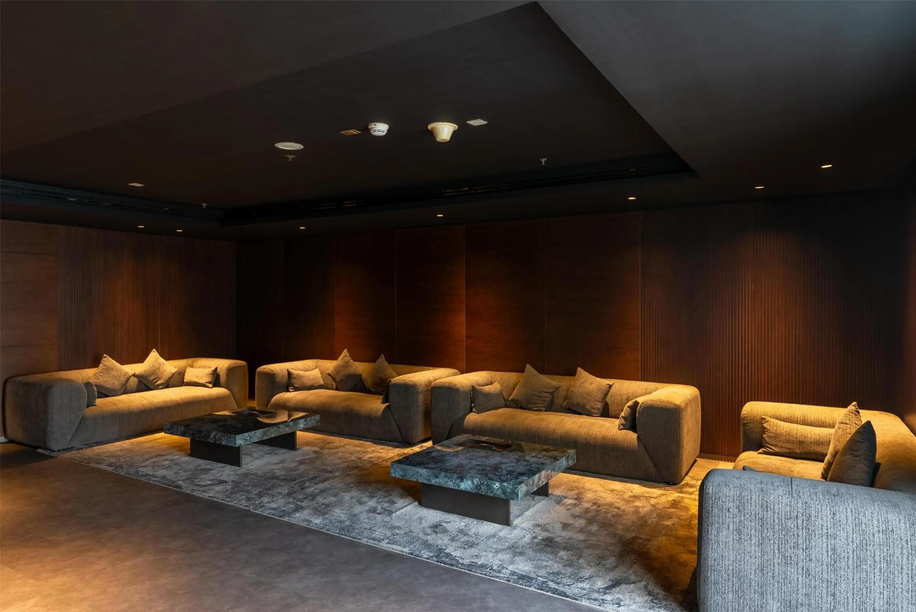 Lounge or bar in Radisson Blu Hotel, Doha