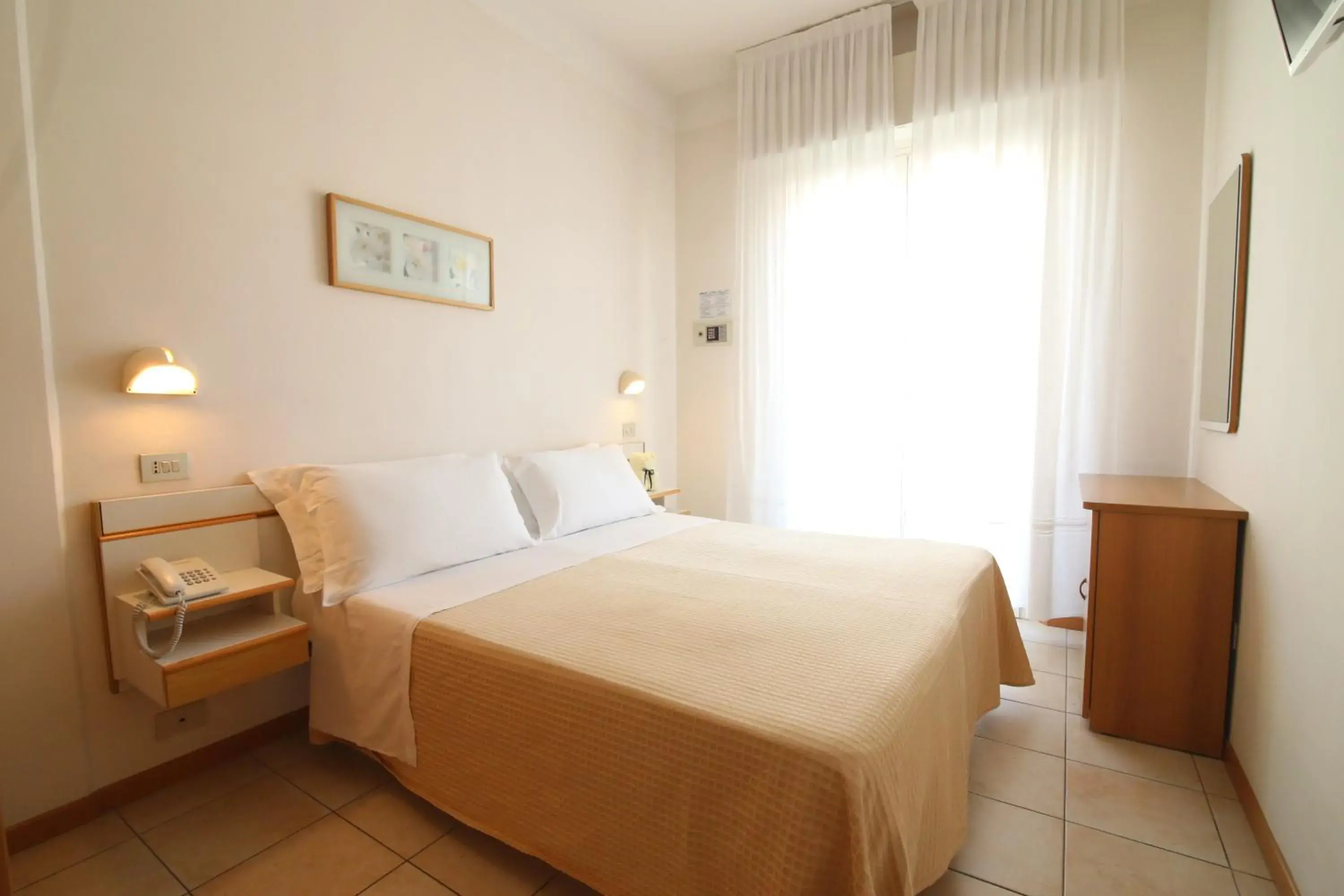 Double or Twin Room with Balcony in Hotel Soave Double or Twin Room with Balcony in Hotel Soave