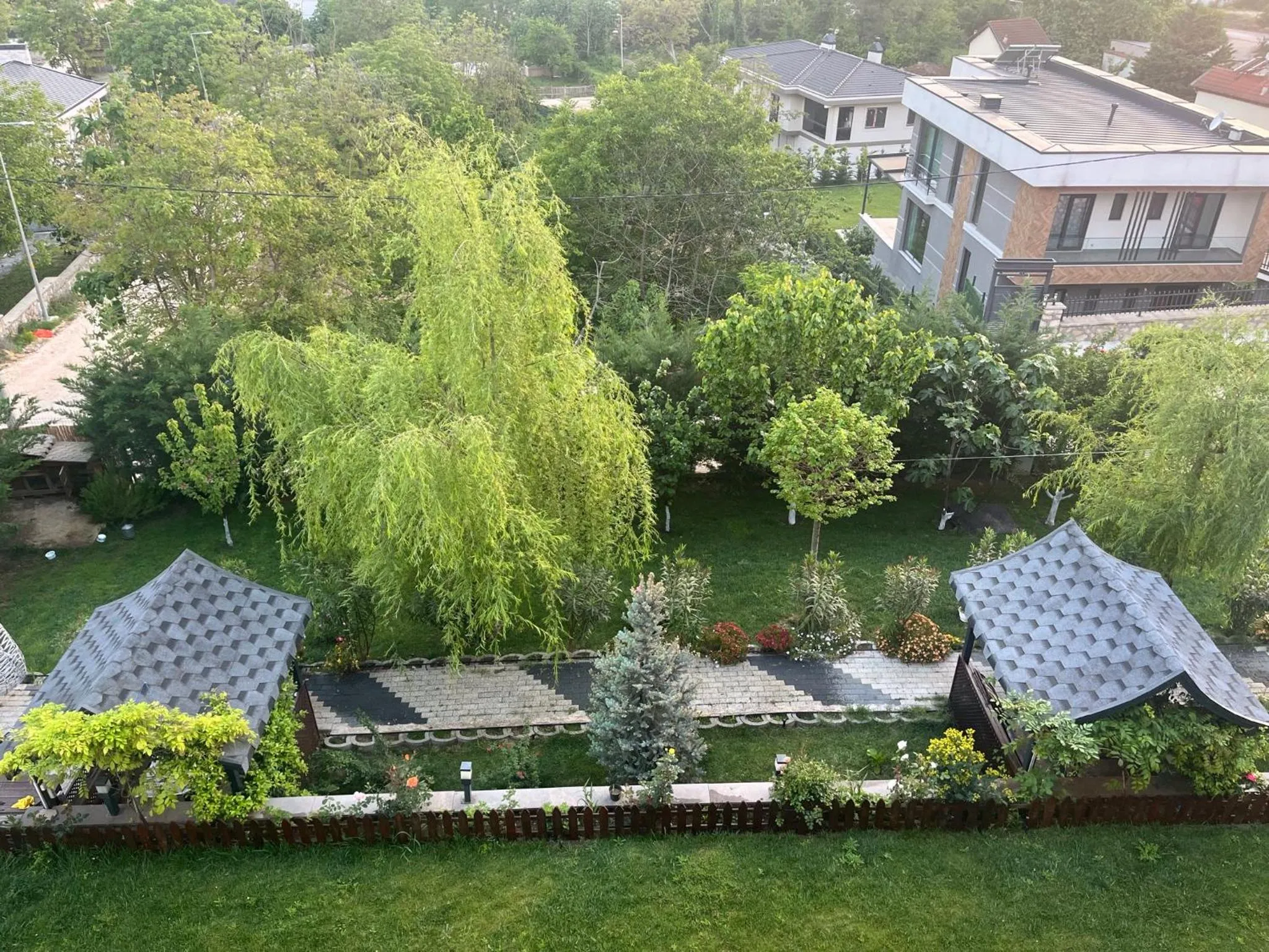 Garden in Golden Hour Apartment بورصة شقة مريحة Bursa Nilufer مَنْظَرٌ جَمِيلٌ