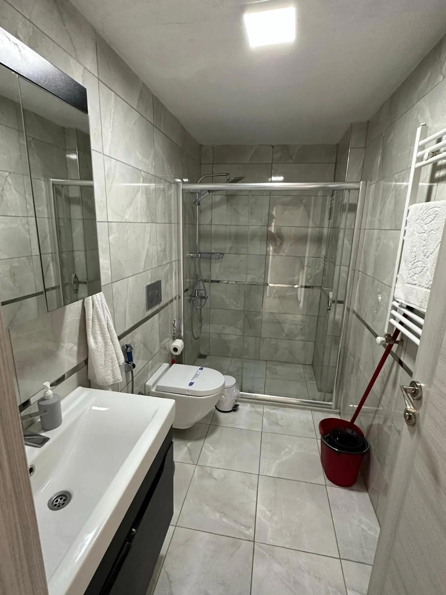 Bathroom in Golden Hour Apartment بورصة شقة مريحة Bursa Nilufer مَنْظَرٌ جَمِيلٌ