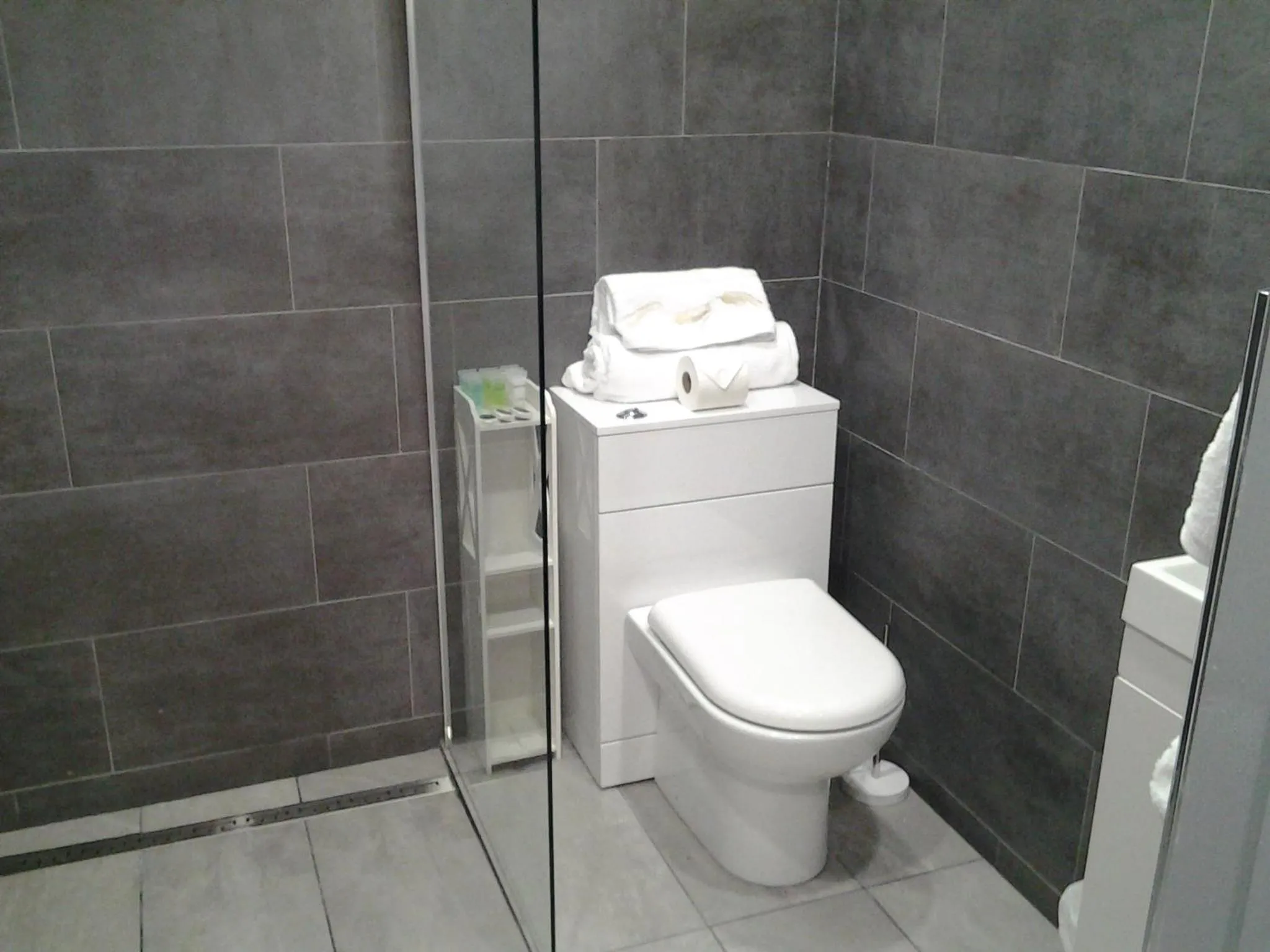 Lady Charlotte Guest rooms triple rooms