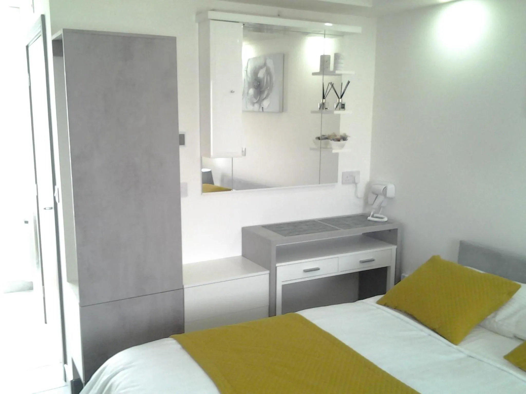 Lady Charlotte Guest rooms triple rooms
