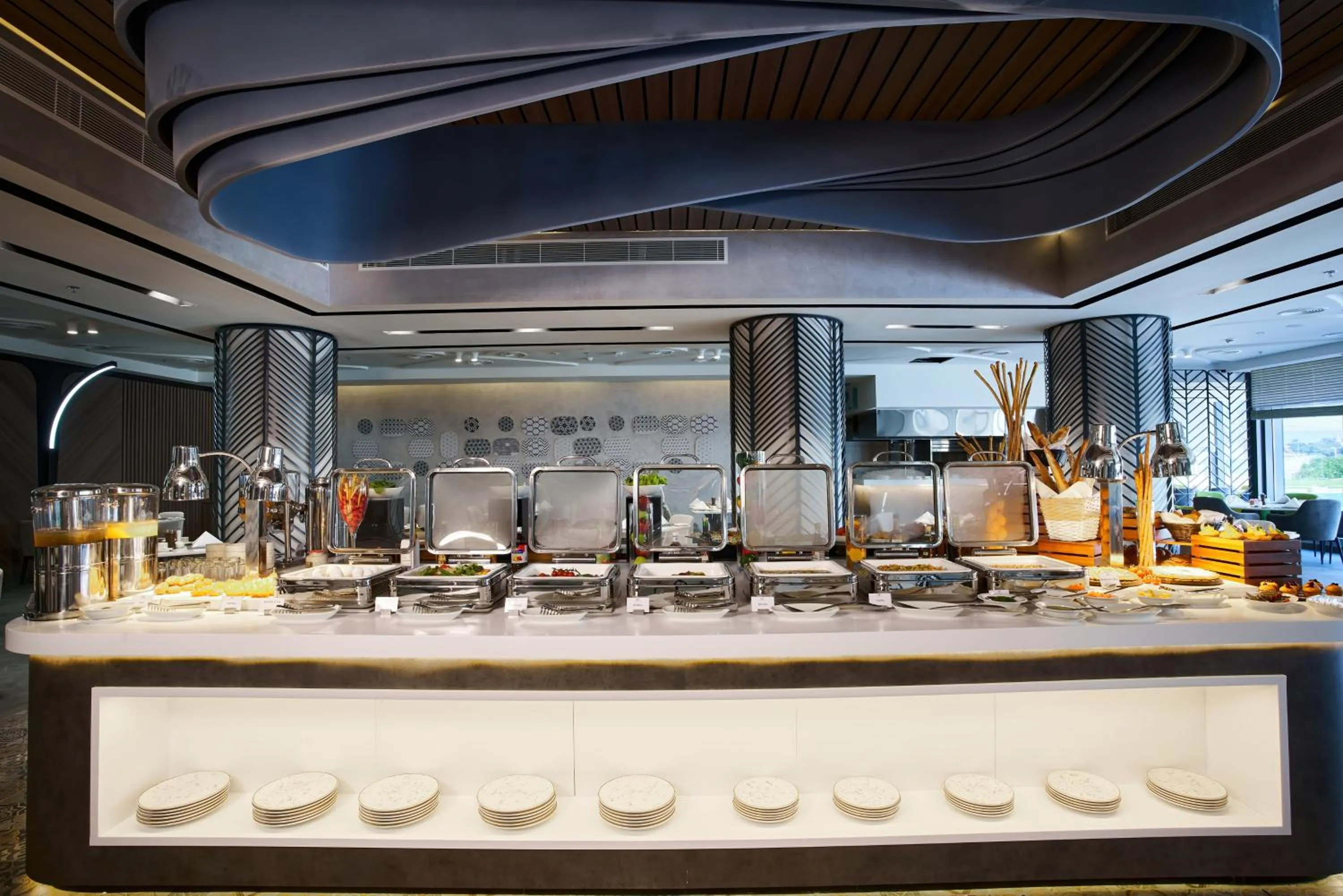 Drinks in Hotel Holiday International