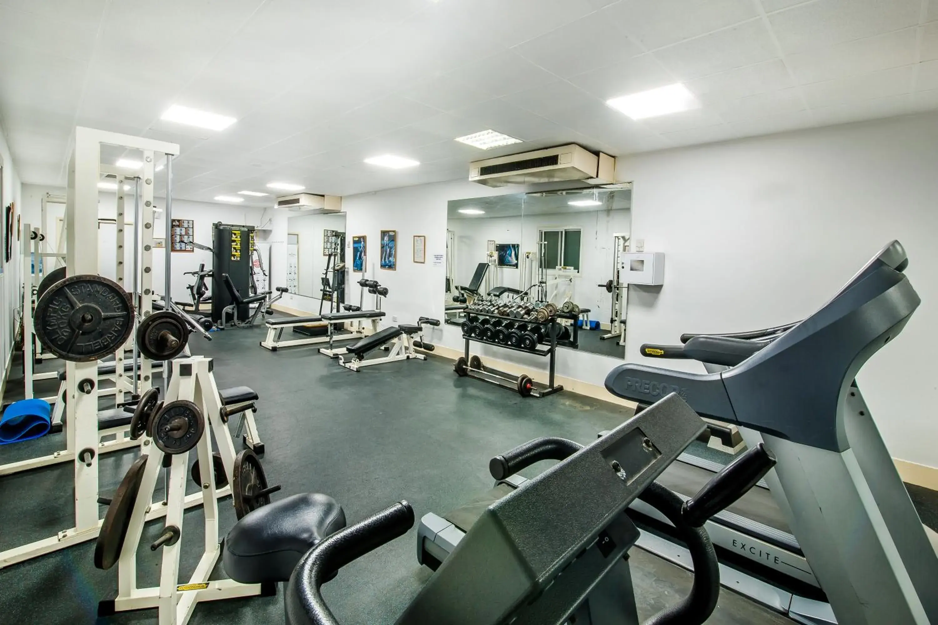 Fitness centre/facilities in Hotel Holiday International Fitness centre/facilities in Hotel Holiday International