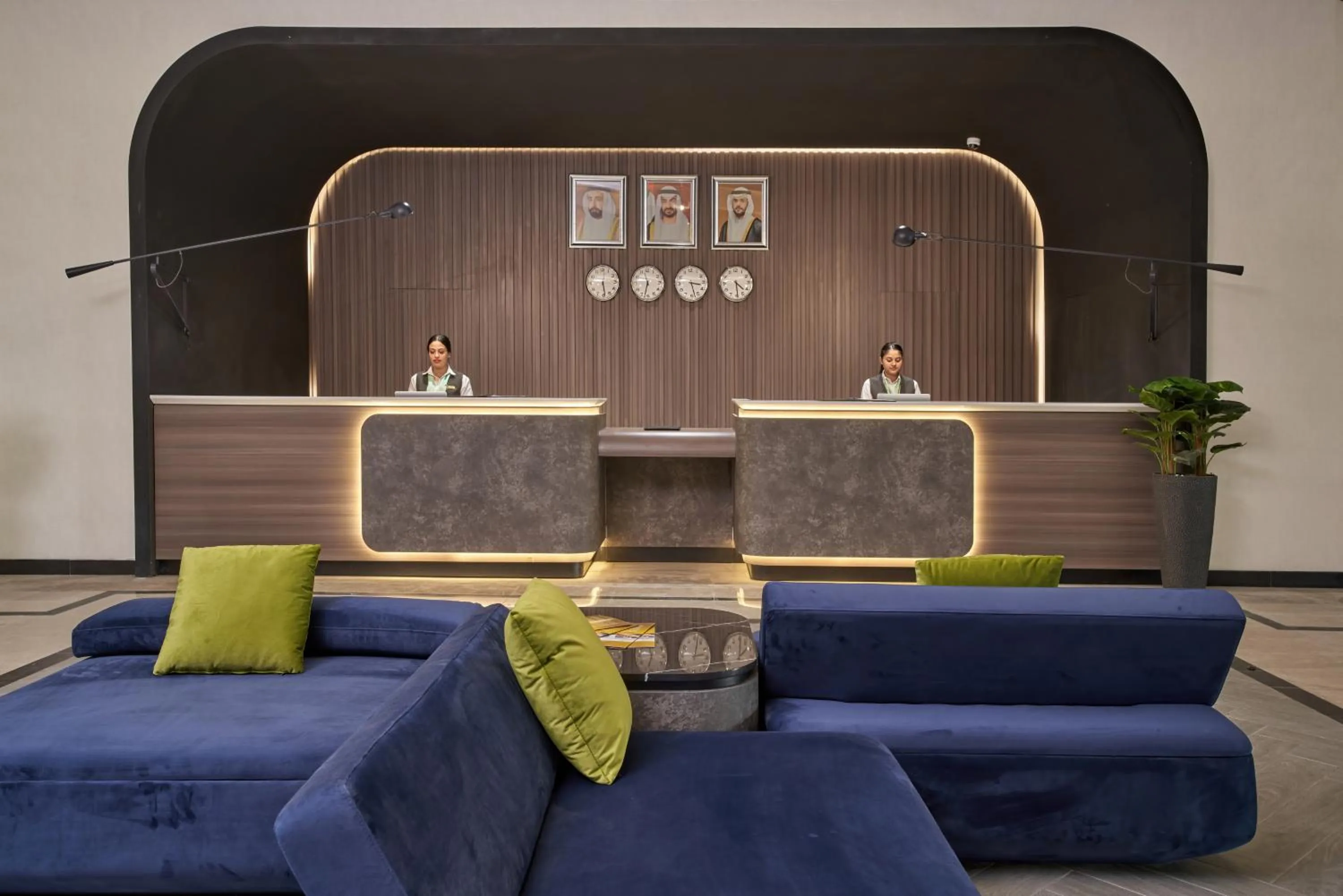 Lobby or reception in Hotel Holiday International