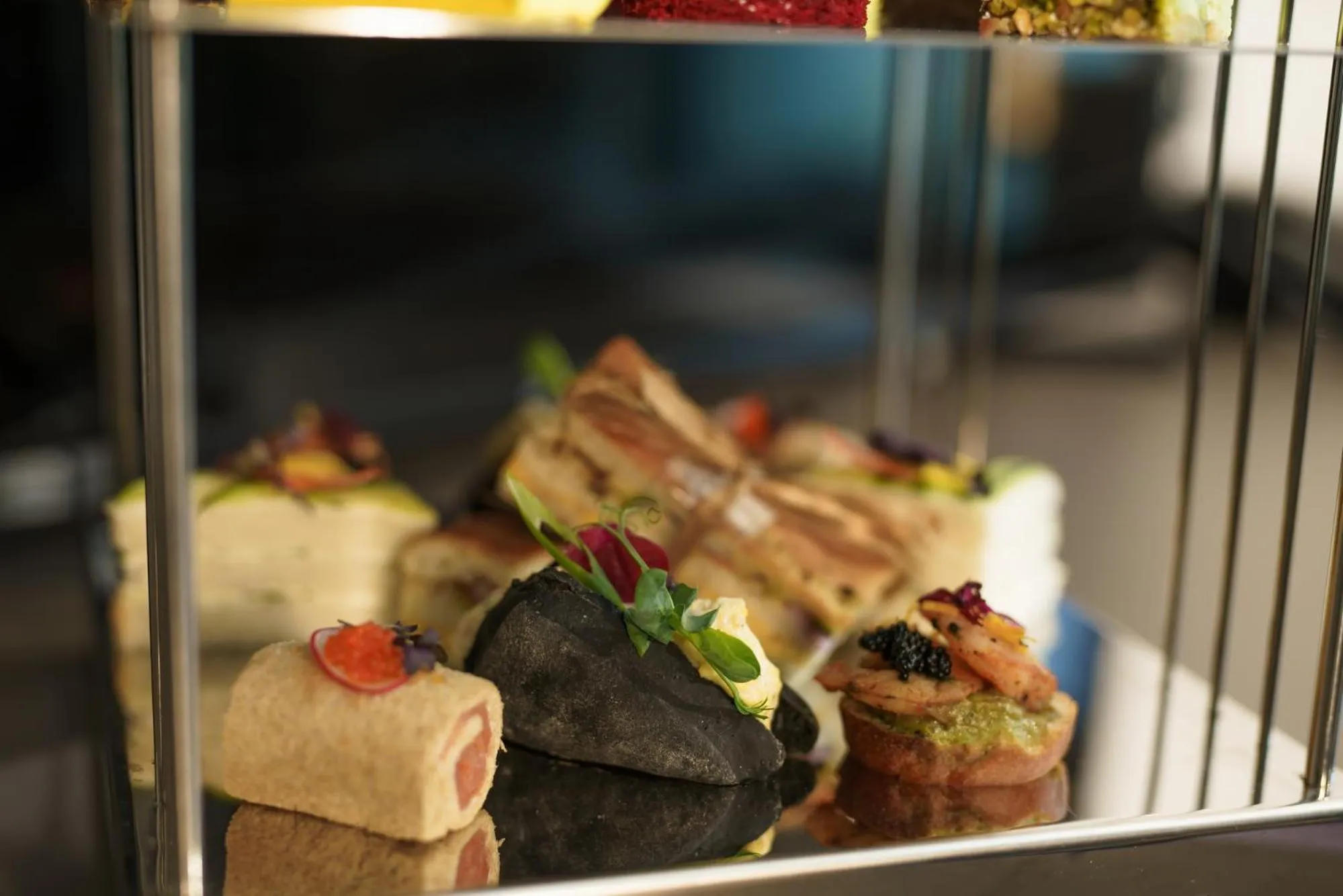 Buffet breakfast in Hotel Holiday International