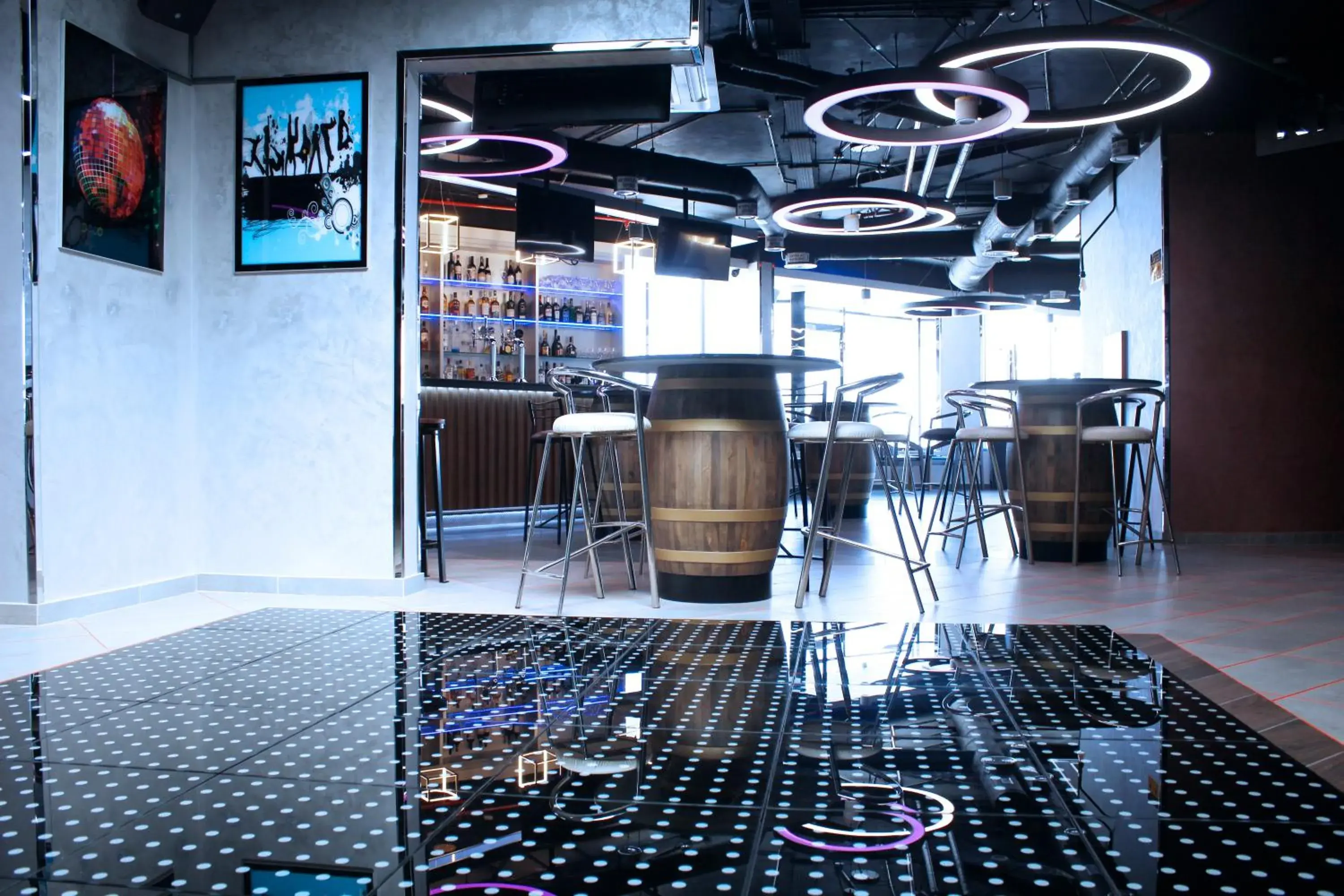 Restaurant/places to eat in Al Diar Dana Hotel Restaurant/places to eat in Al Diar Dana Hotel