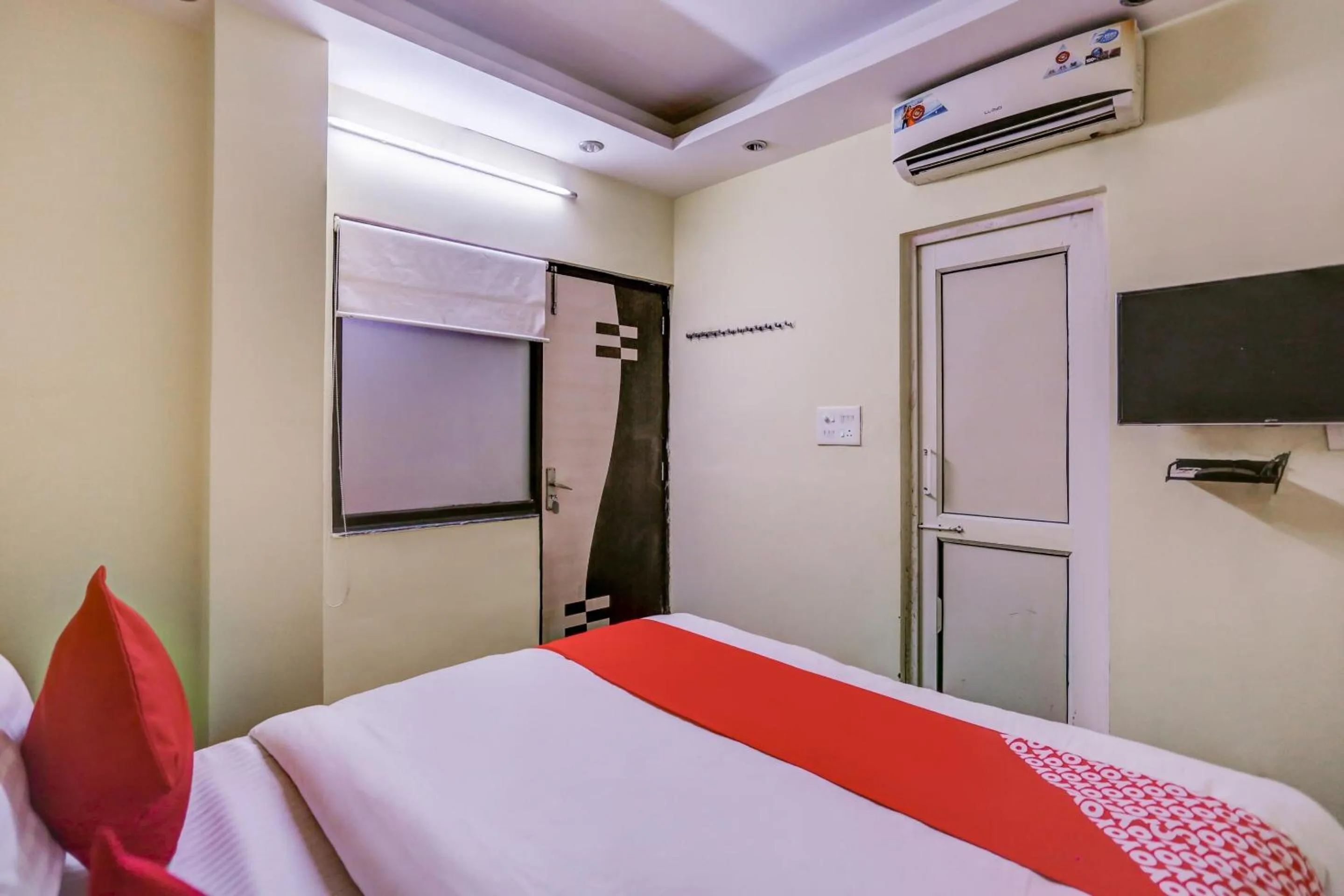 Bedroom, Bed in Hotel O Ashish Residency