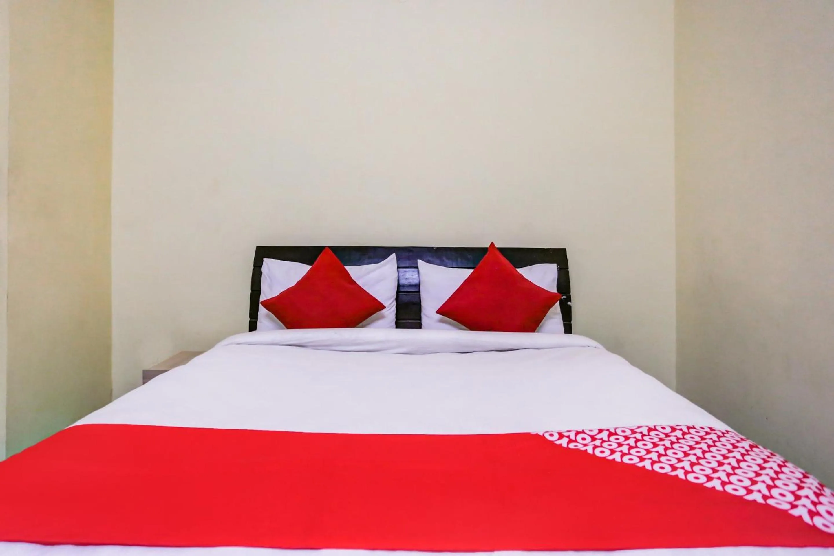 Bedroom, Bed in Hotel O Ashish Residency