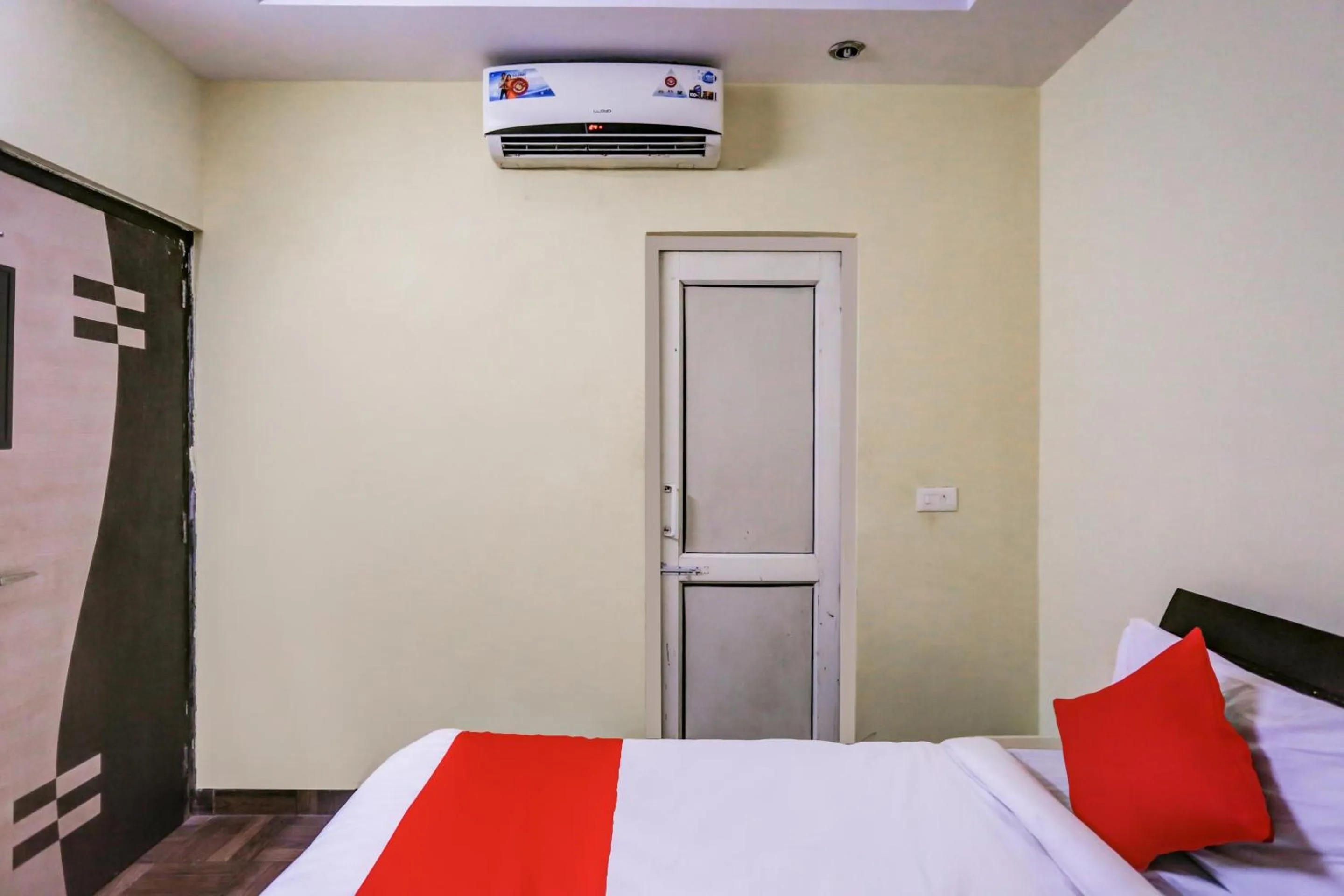 Bedroom, Bed in Hotel O Ashish Residency