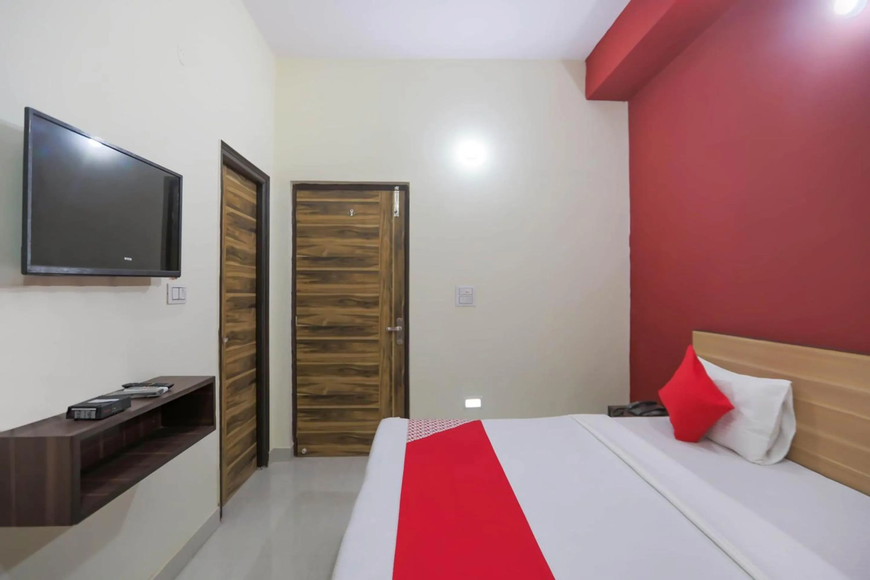 Bedroom, Bed in Hotel O Sewa Residency