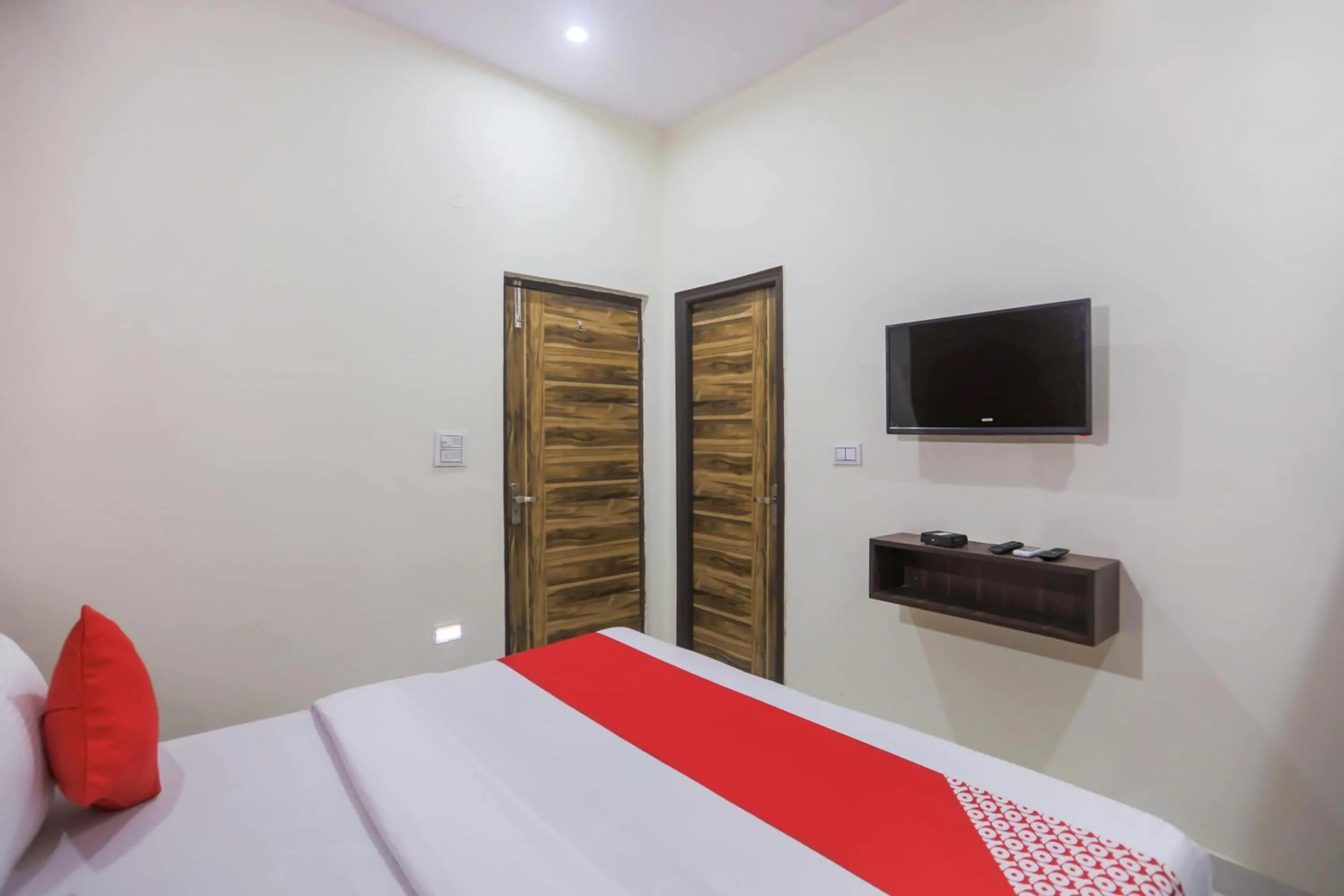 Bedroom, Bed in Hotel O Sewa Residency
