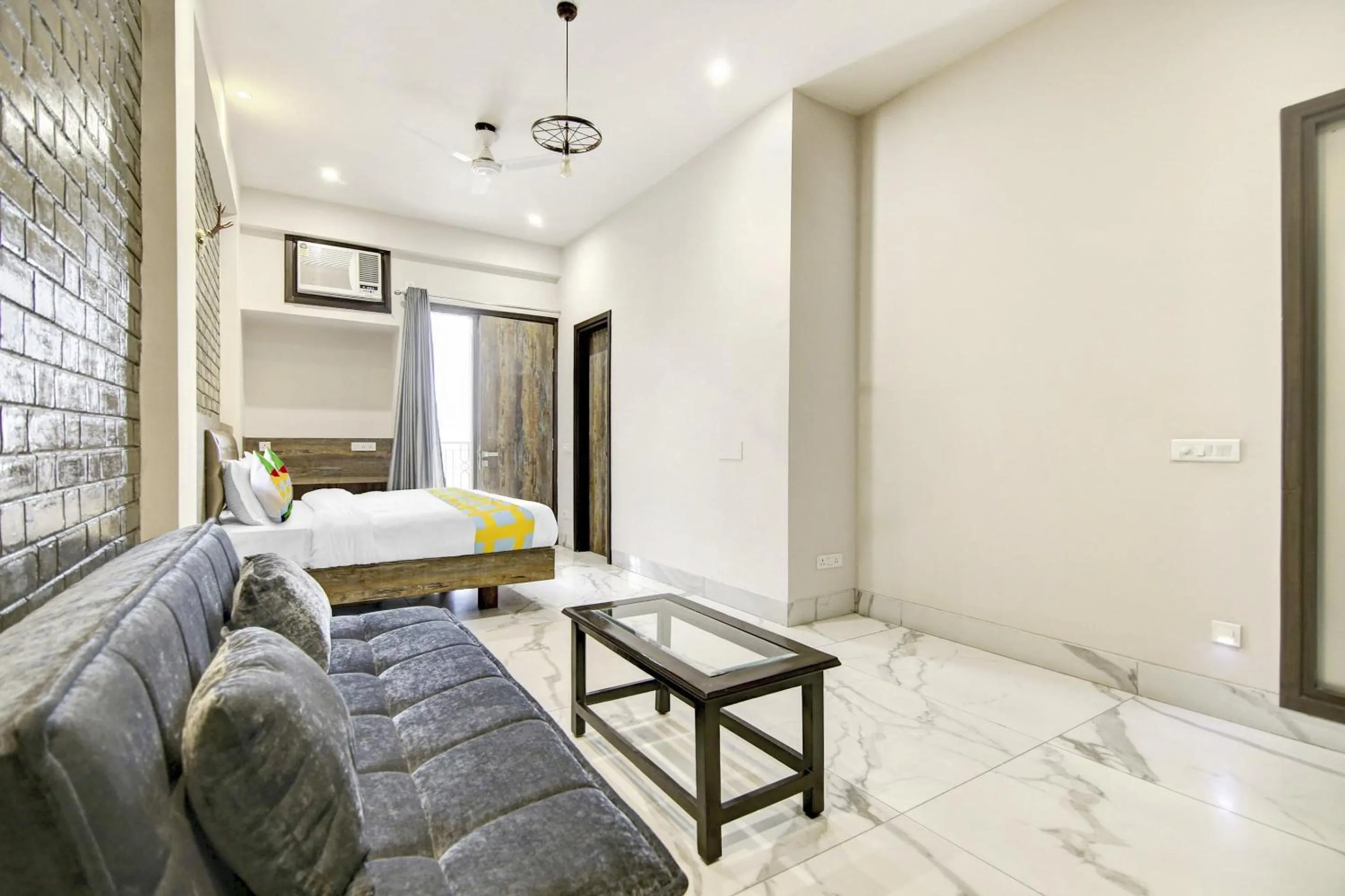 Bedroom, Bed in Collection O CLOUD BAY