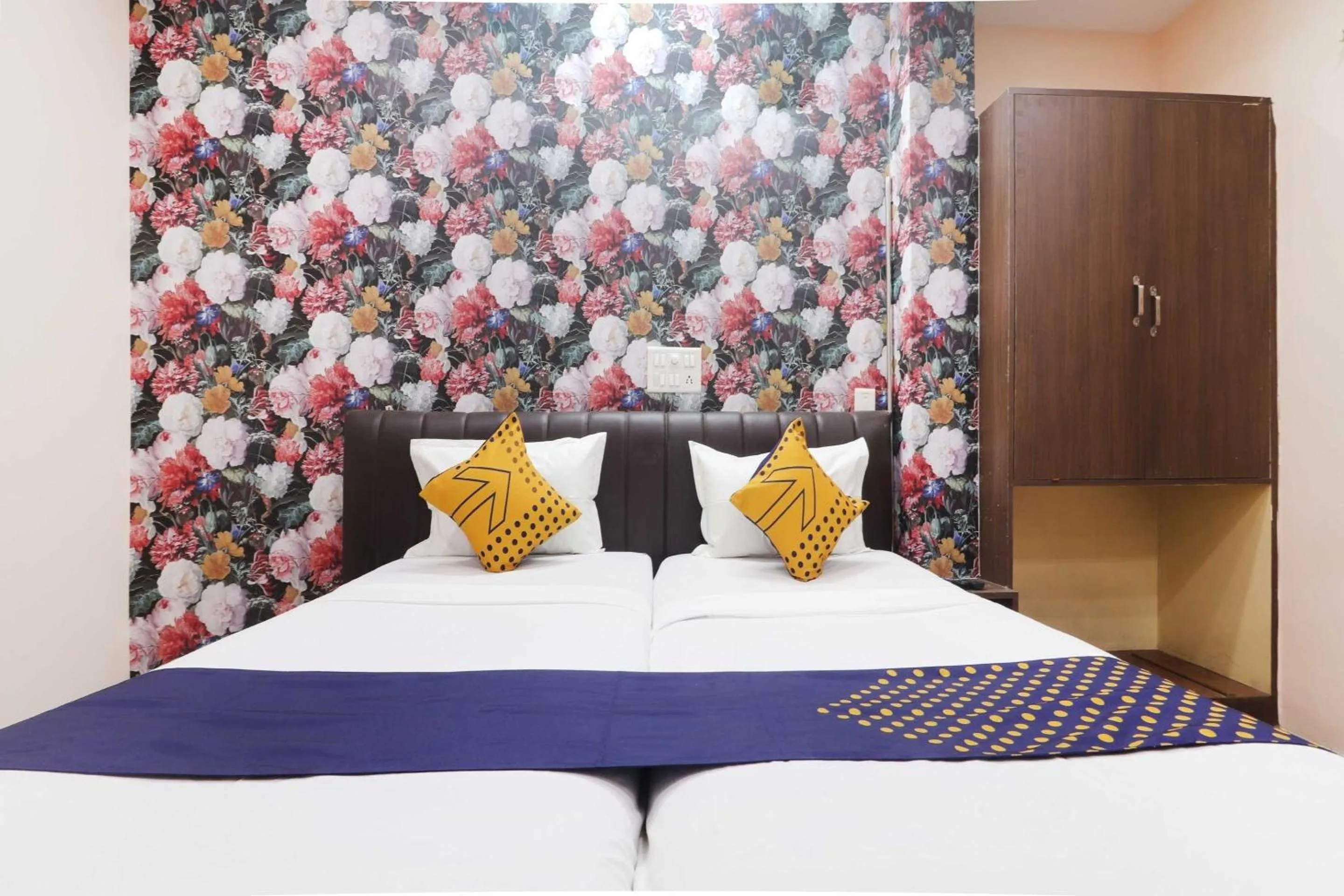 Bedroom, Bed in Hotel O 74966 Shree Amardeep Hotel