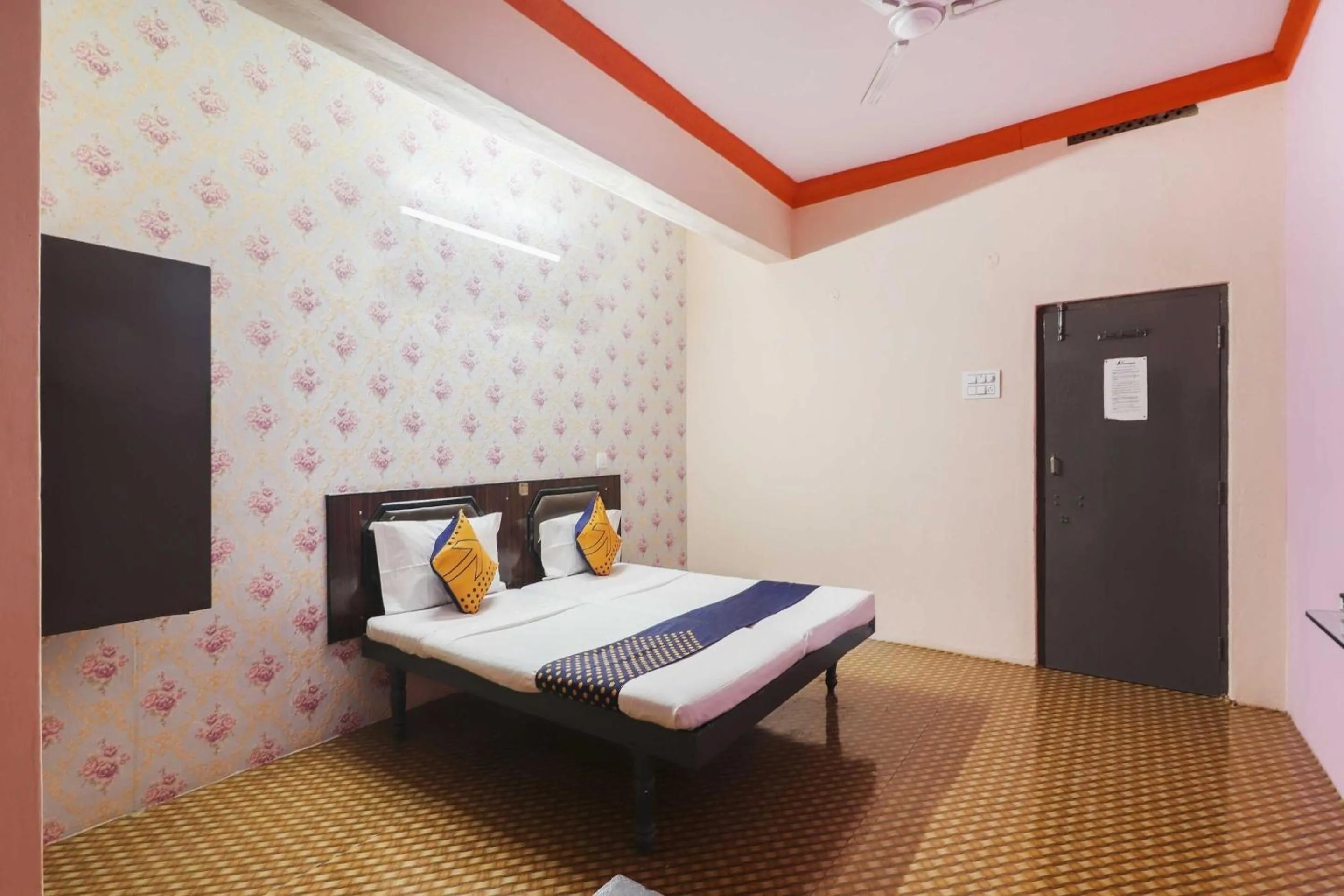 Bedroom, Bed in Hotel O 74966 Shree Amardeep Hotel