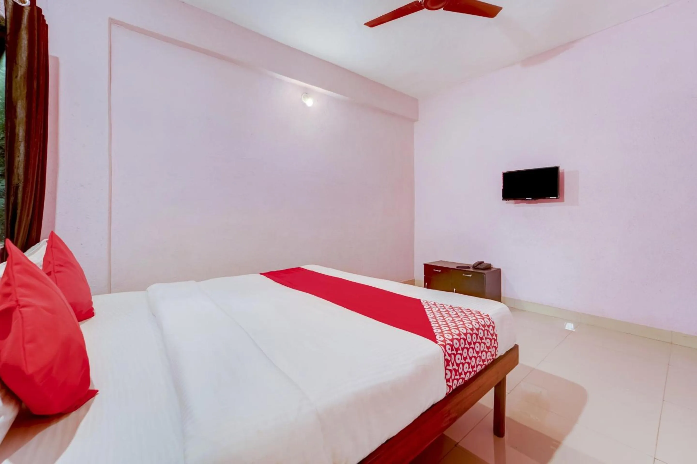 Bedroom, Bed in Hotel O Sai Residenci