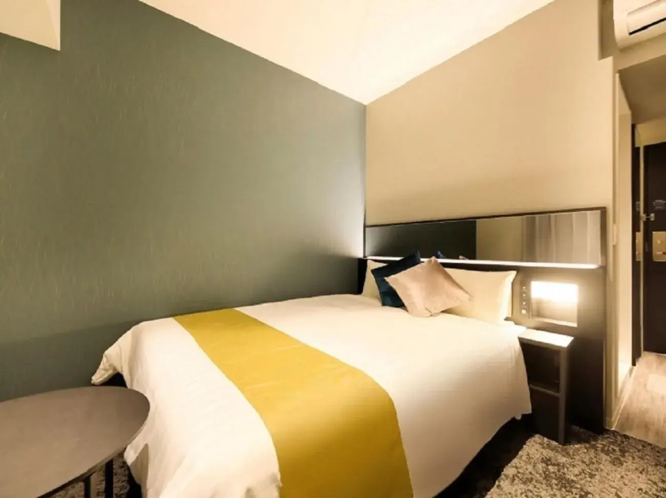 Bed in QuintessaHotel FukuokaTenjin Comic&Books Bed in QuintessaHotel FukuokaTenjin Comic&Books