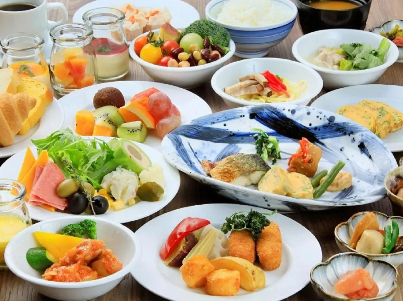 Food in QuintessaHotel FukuokaTenjin Comic&Books Food in QuintessaHotel FukuokaTenjin Comic&Books