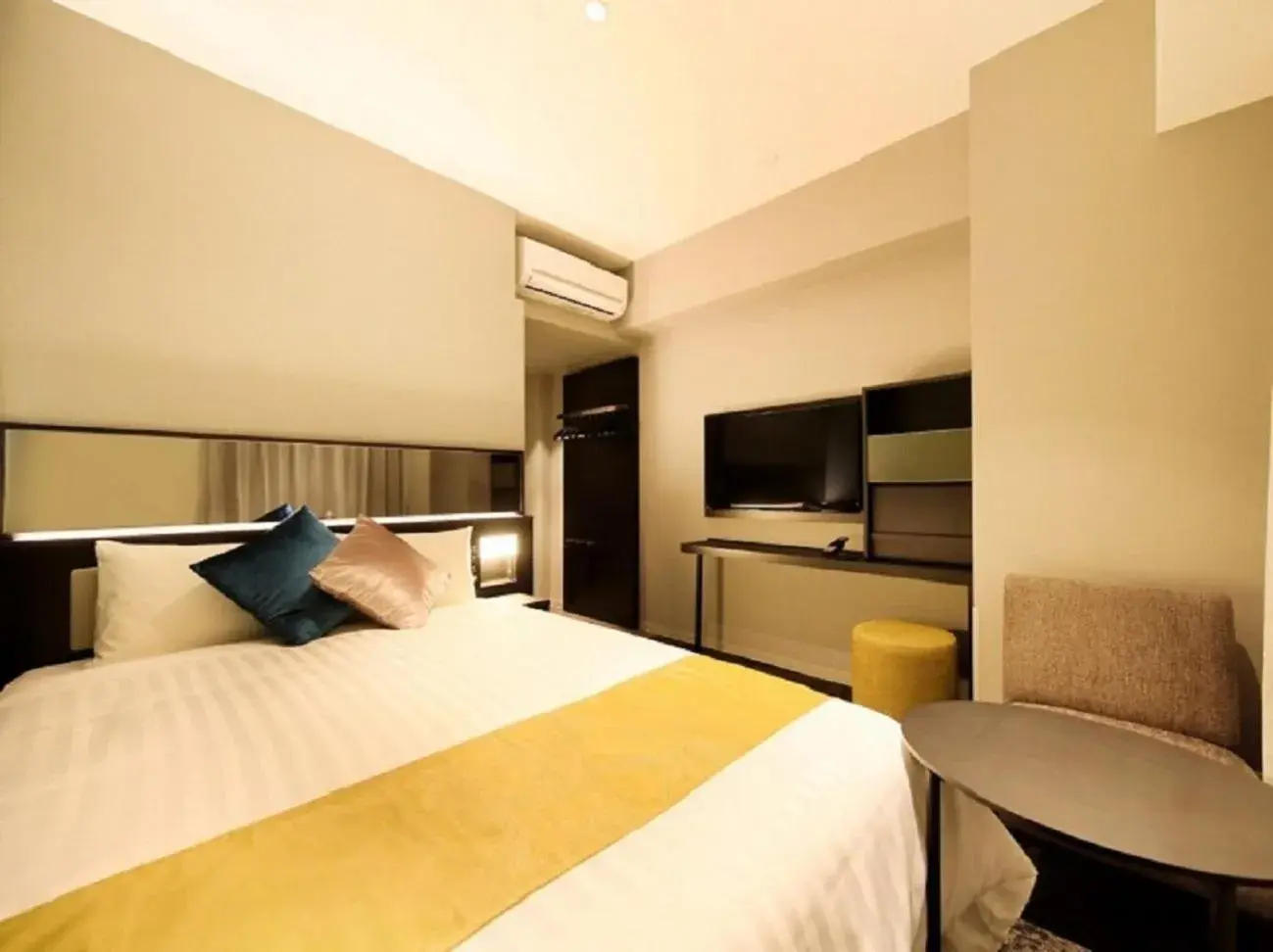 Bed in QuintessaHotel FukuokaTenjin Comic&Books Bed in QuintessaHotel FukuokaTenjin Comic&Books