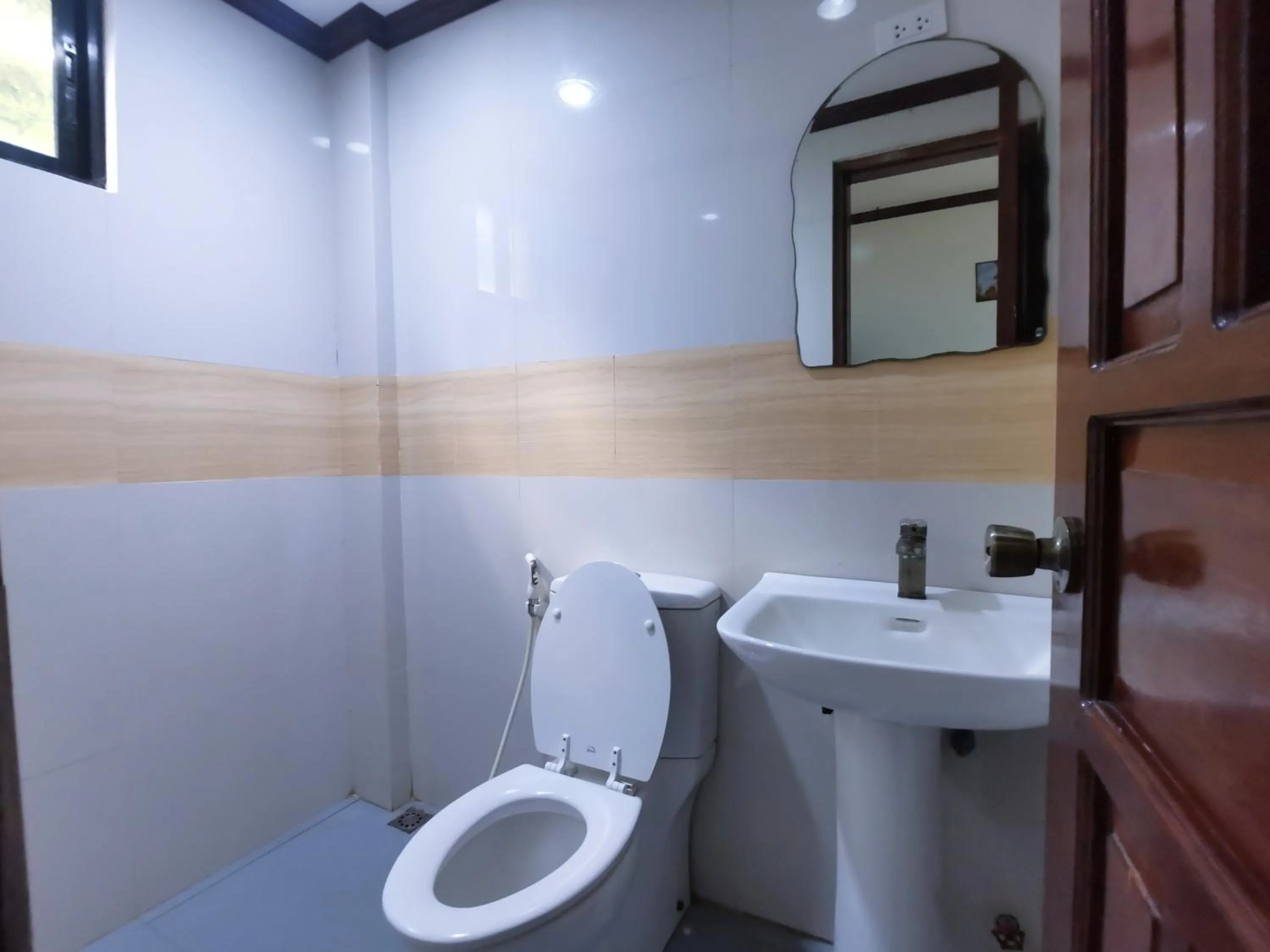 Alocasia Inn - El Nido