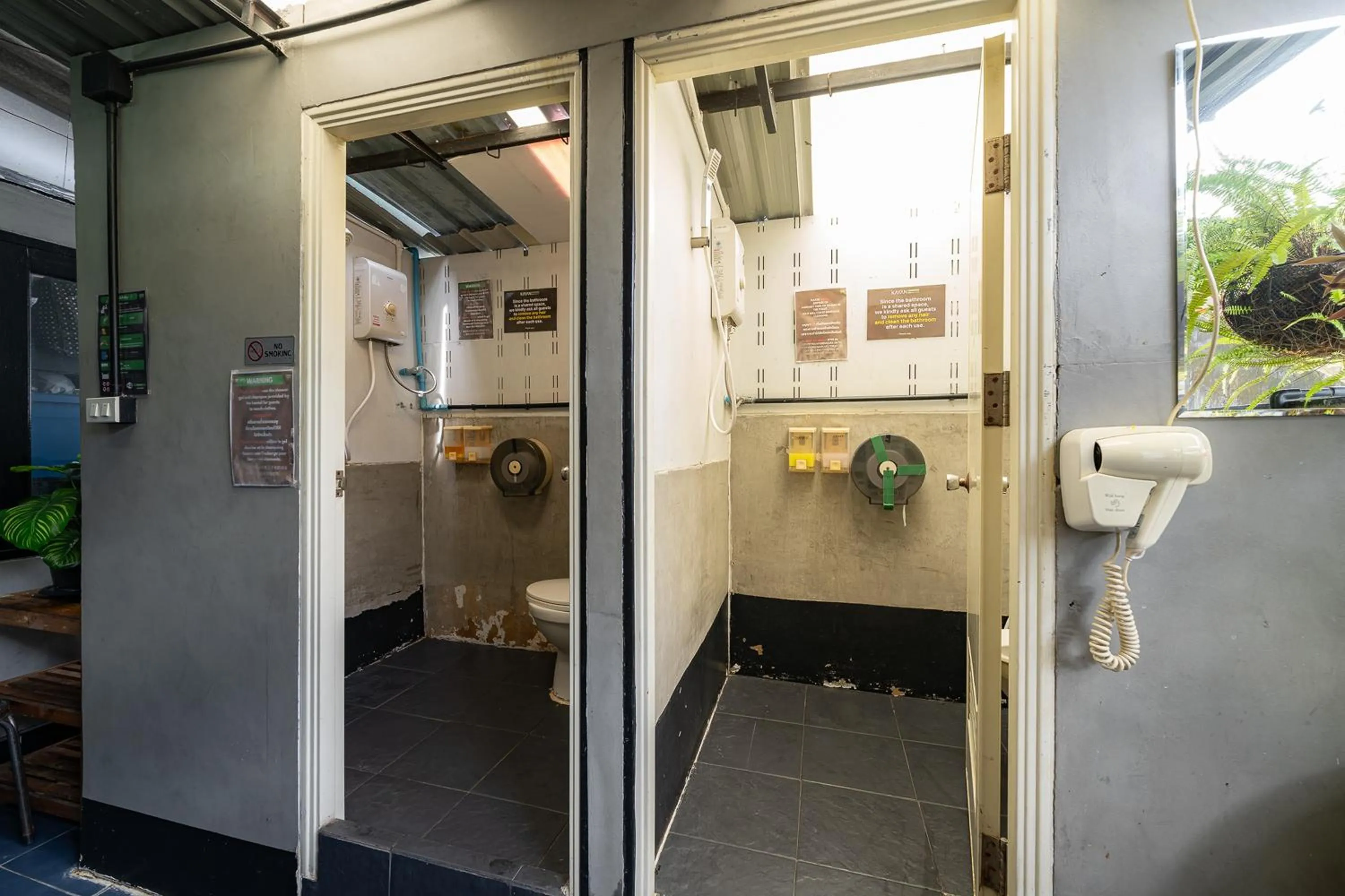 Bathroom in KAYAN Hostel