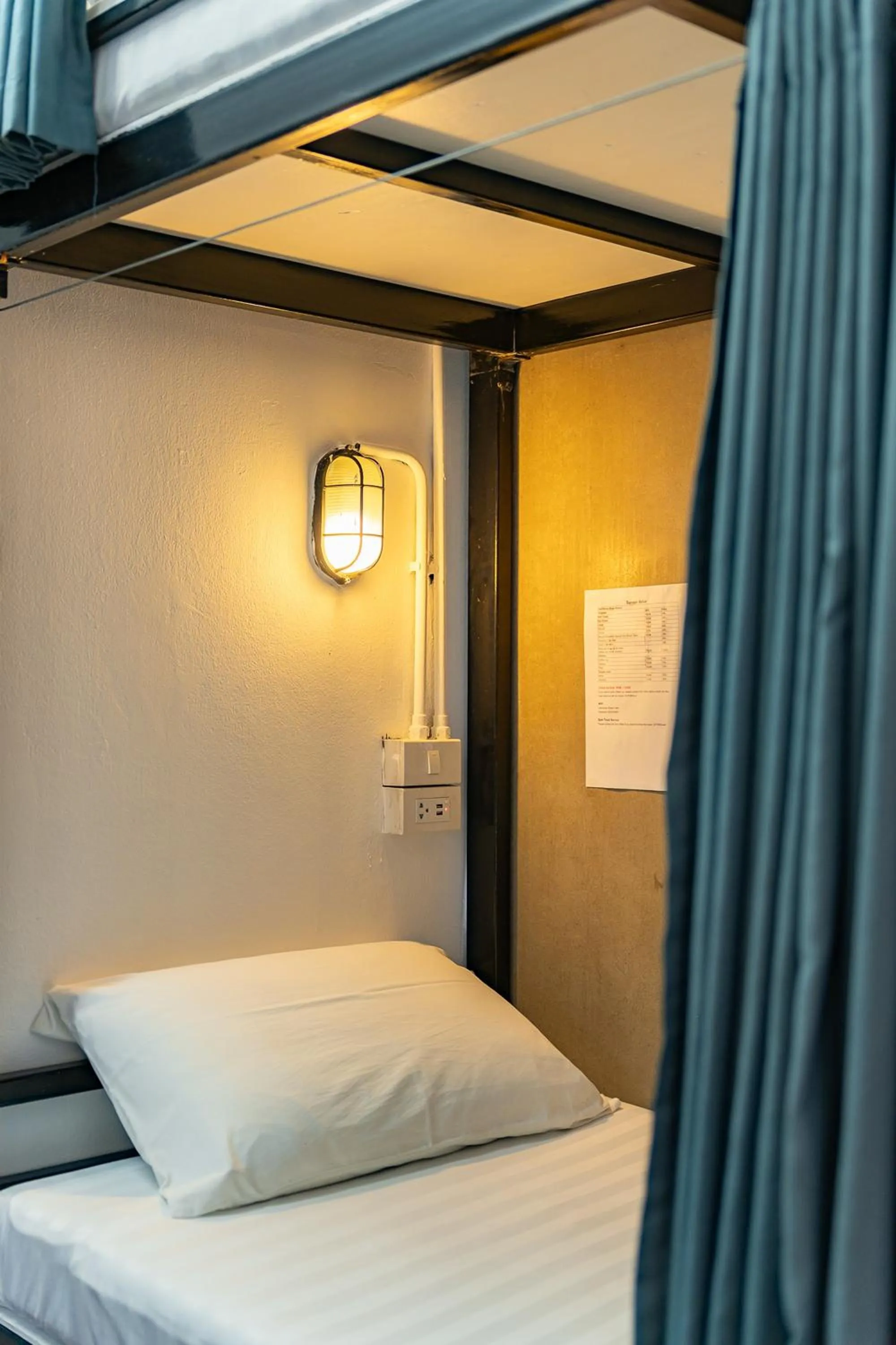 Bedroom, Bed in KAYAN Hostel