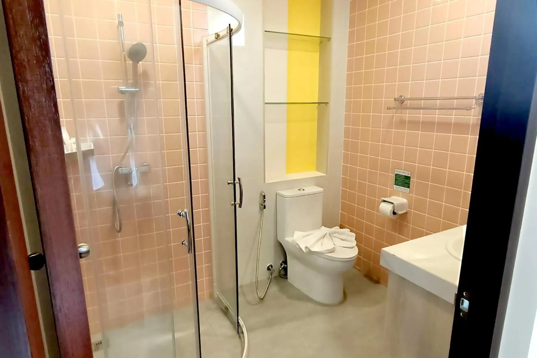 Shower in JINGLE JUNGLE RESORT KHAOYAI