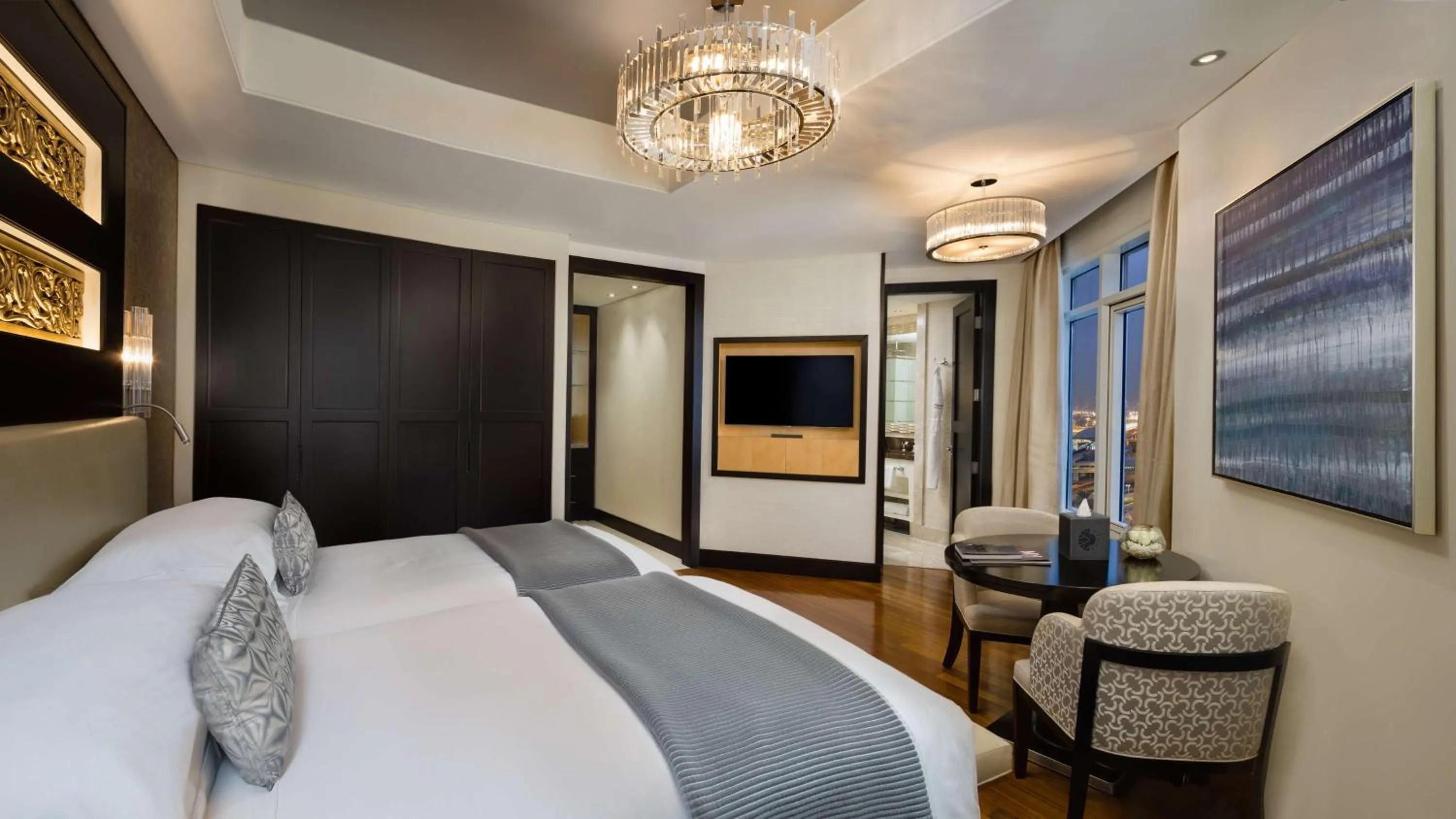 Bedroom, Bed in Kempinski Hotel Mall of the Emirates, Dubai