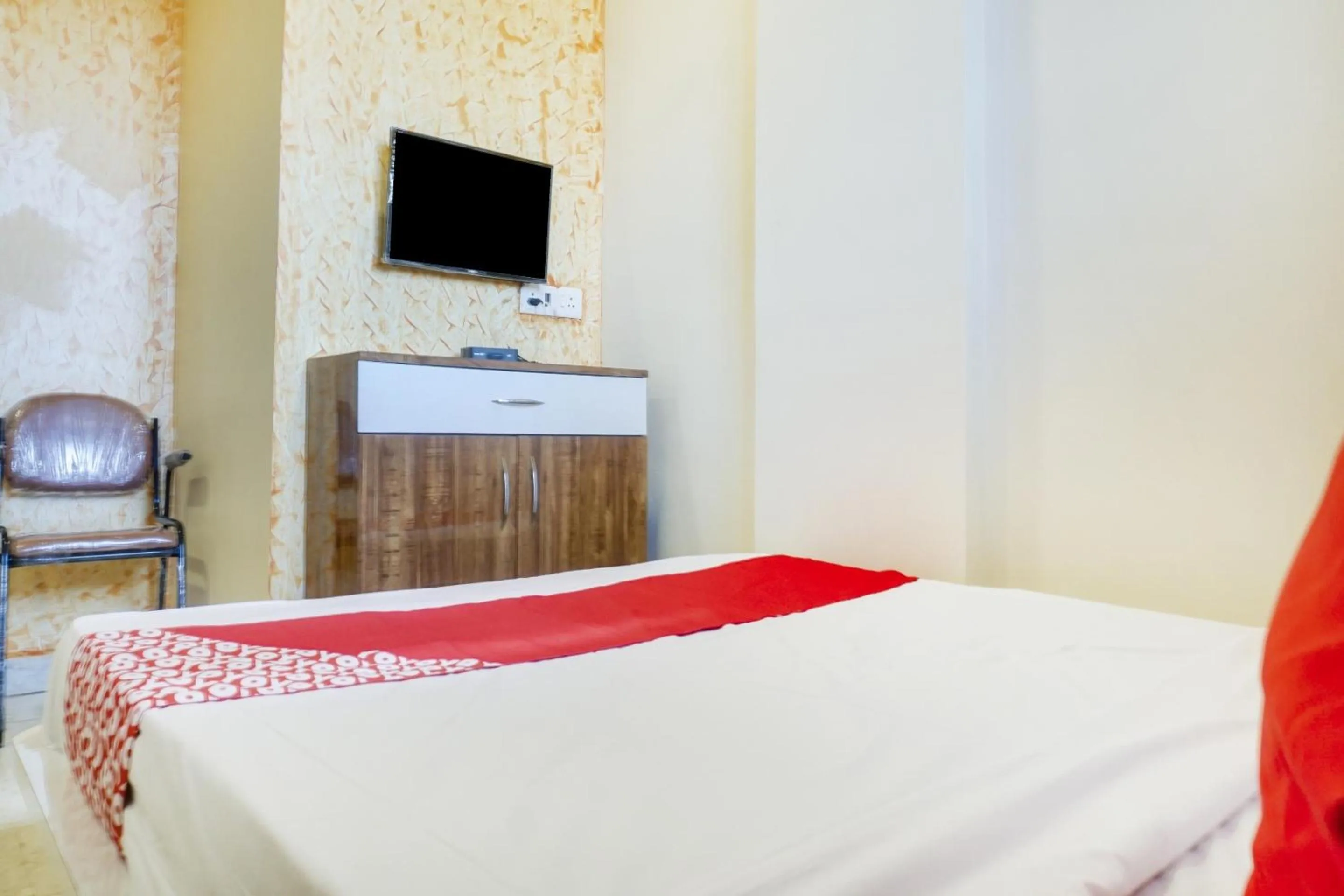 Bedroom in Hotel O Vijay Residency