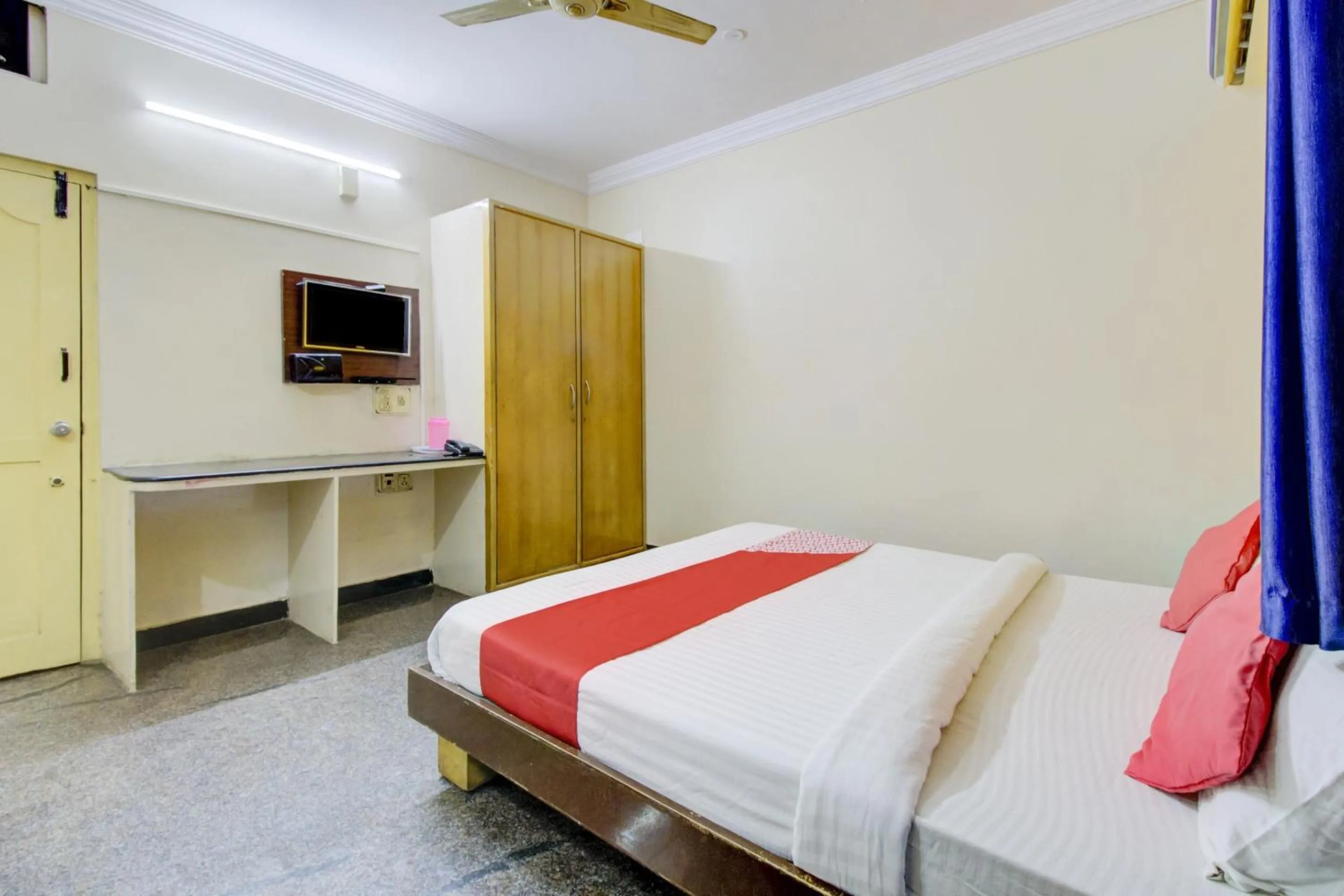 Bedroom in Hotel O Vijay Residency