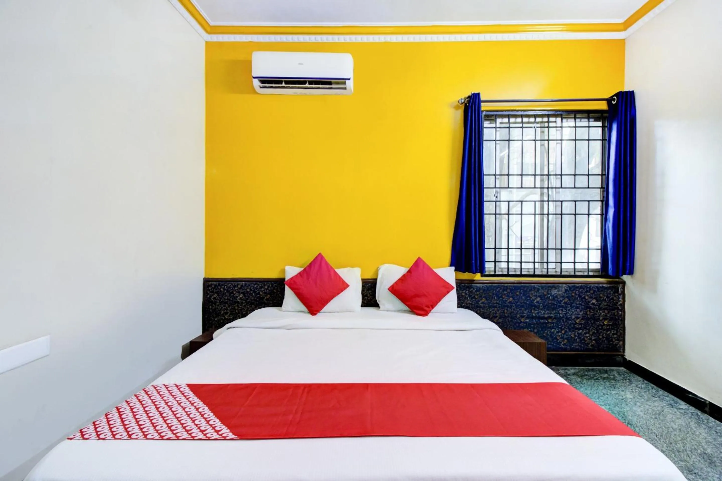 Bedroom in Hotel O Vijay Residency