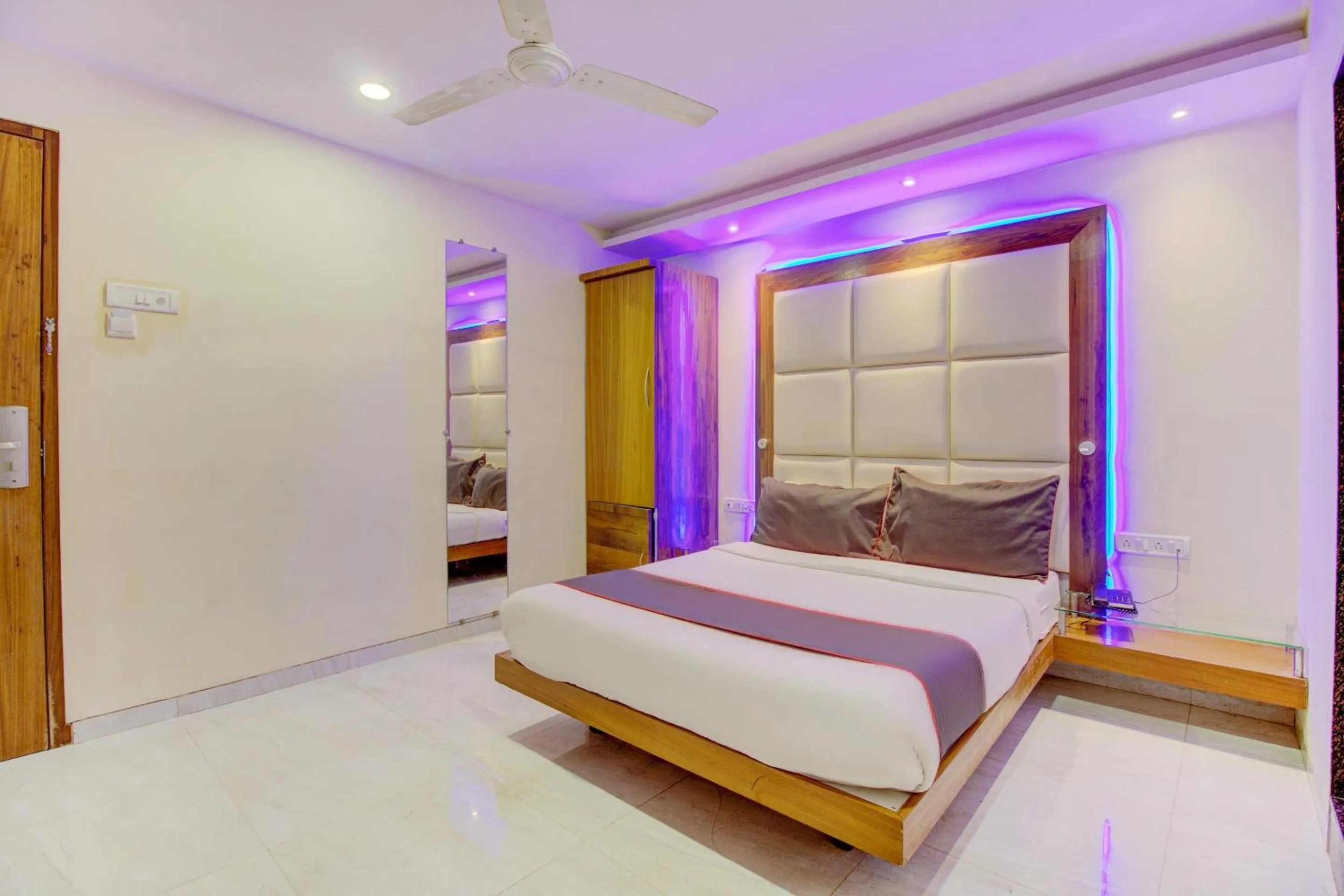 Bedroom, Bed in Hotel O Address Inn