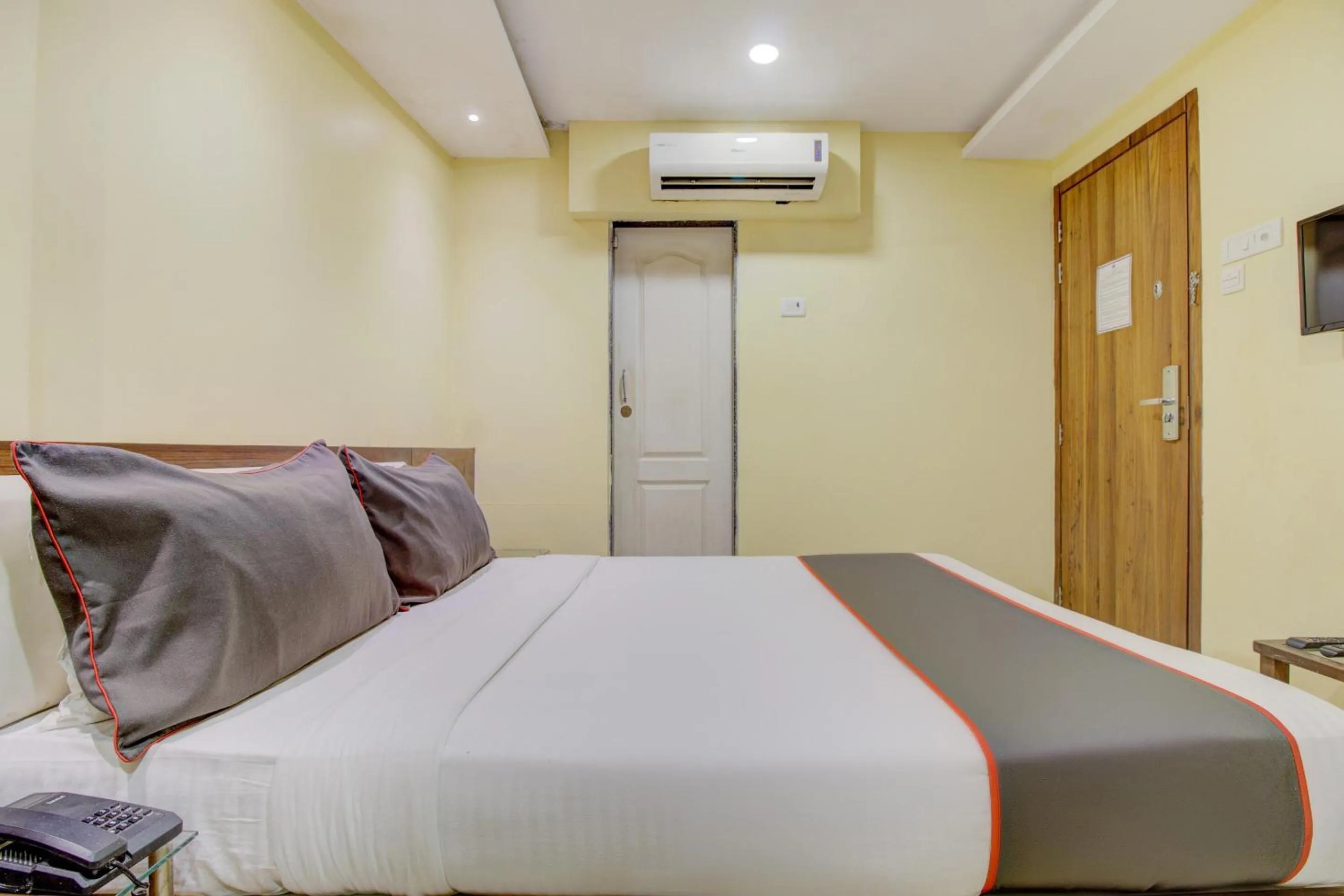 Bedroom, Bed in Hotel O Address Inn