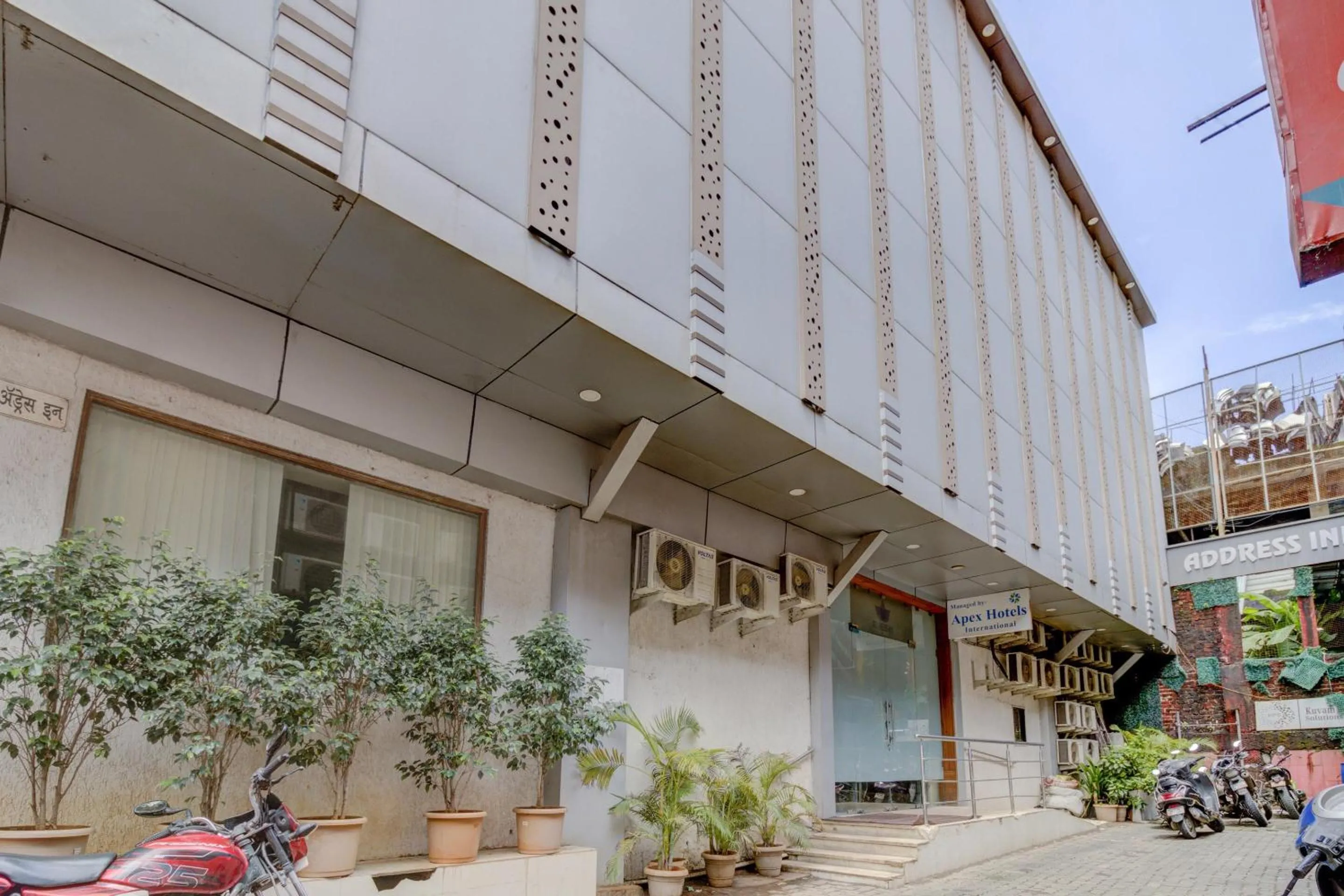 Facade/entrance in Hotel O Address Inn