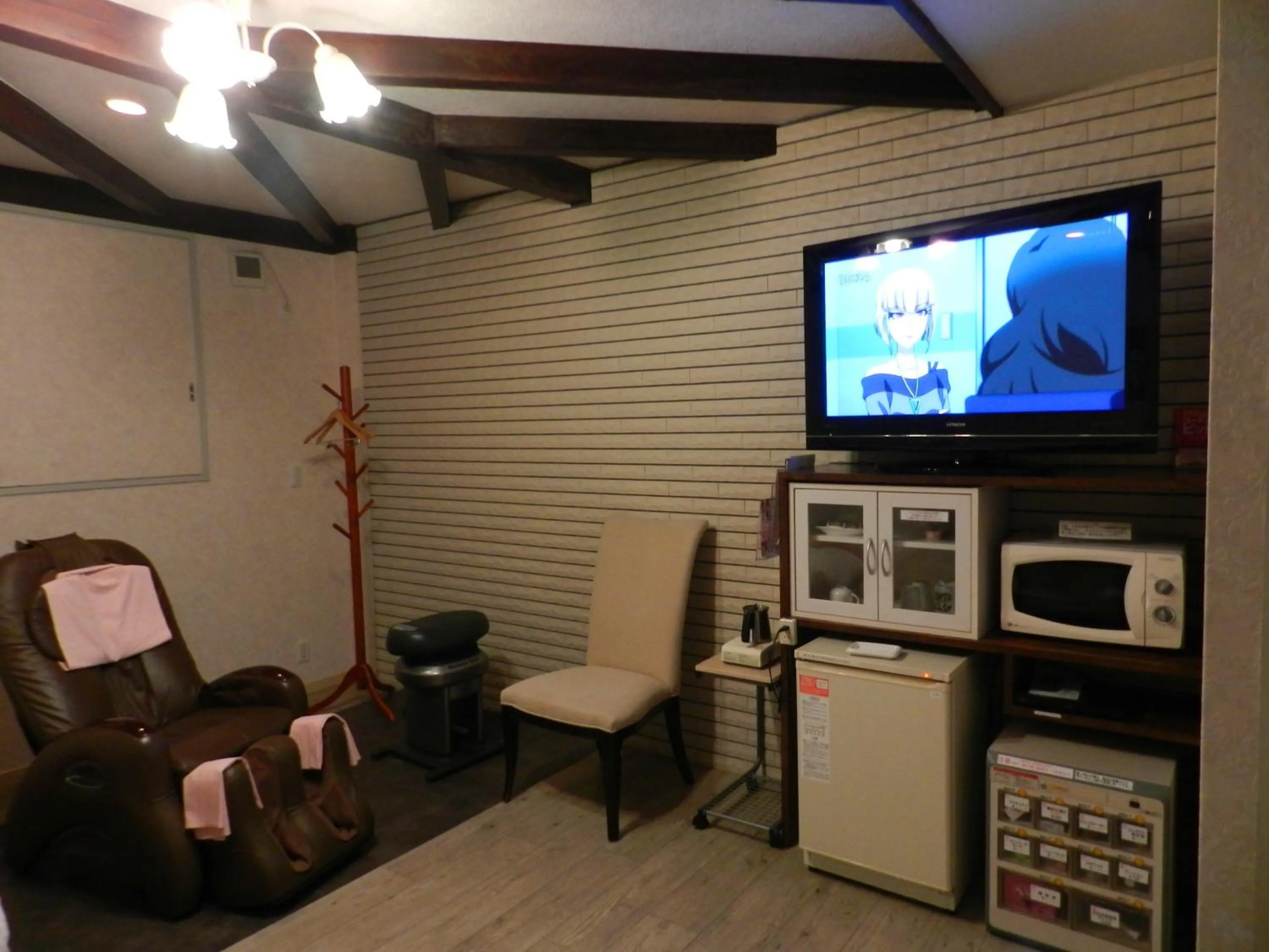 Communal lounge/ TV room in Hotel Mariage Tsukuba