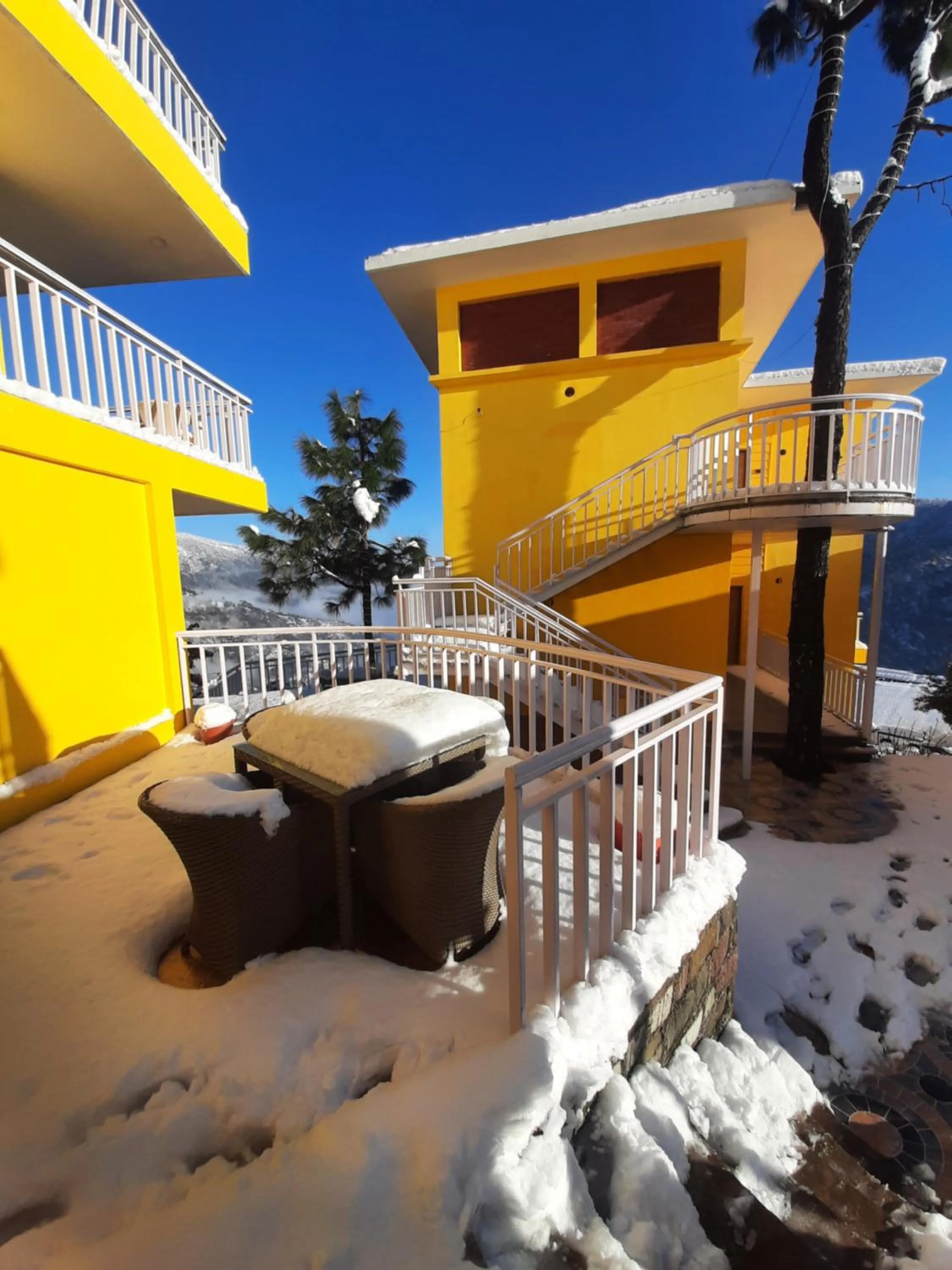 Property building in juSTa Mukteshwar Retreat & Spa