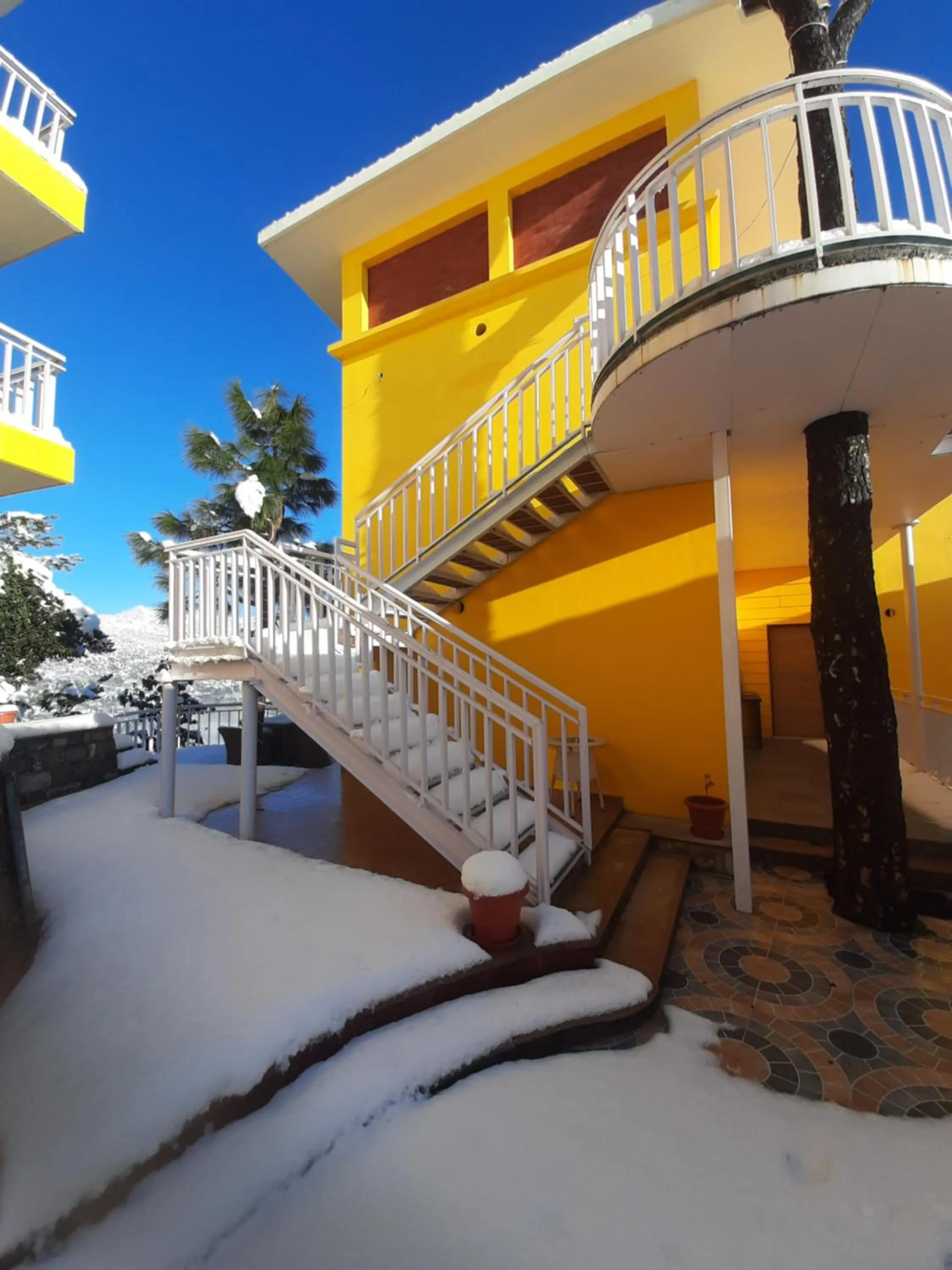 Property building in juSTa Mukteshwar Retreat & Spa