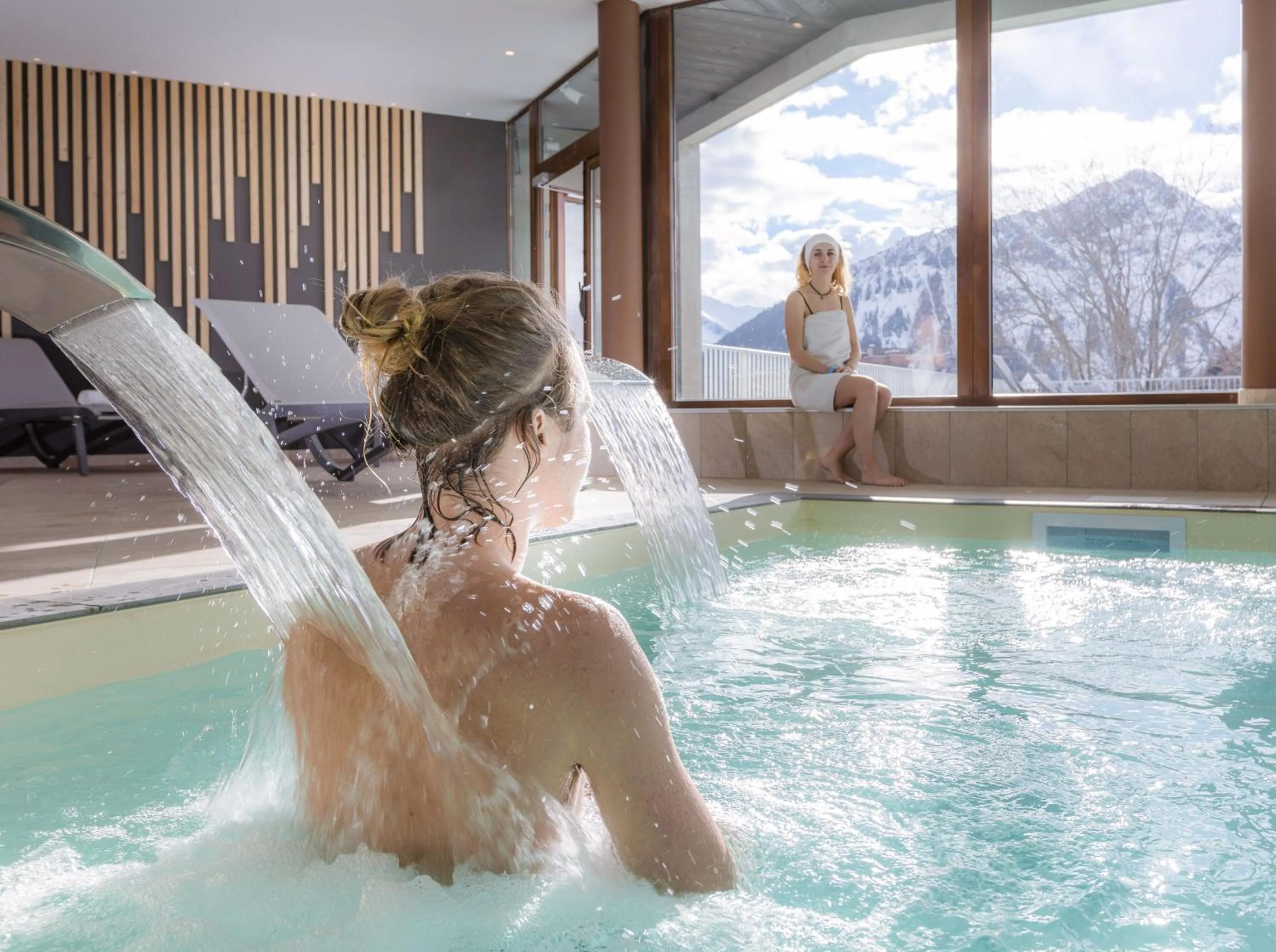 Swimming pool in Résidence Club MMV L'Etoile des Sybelles