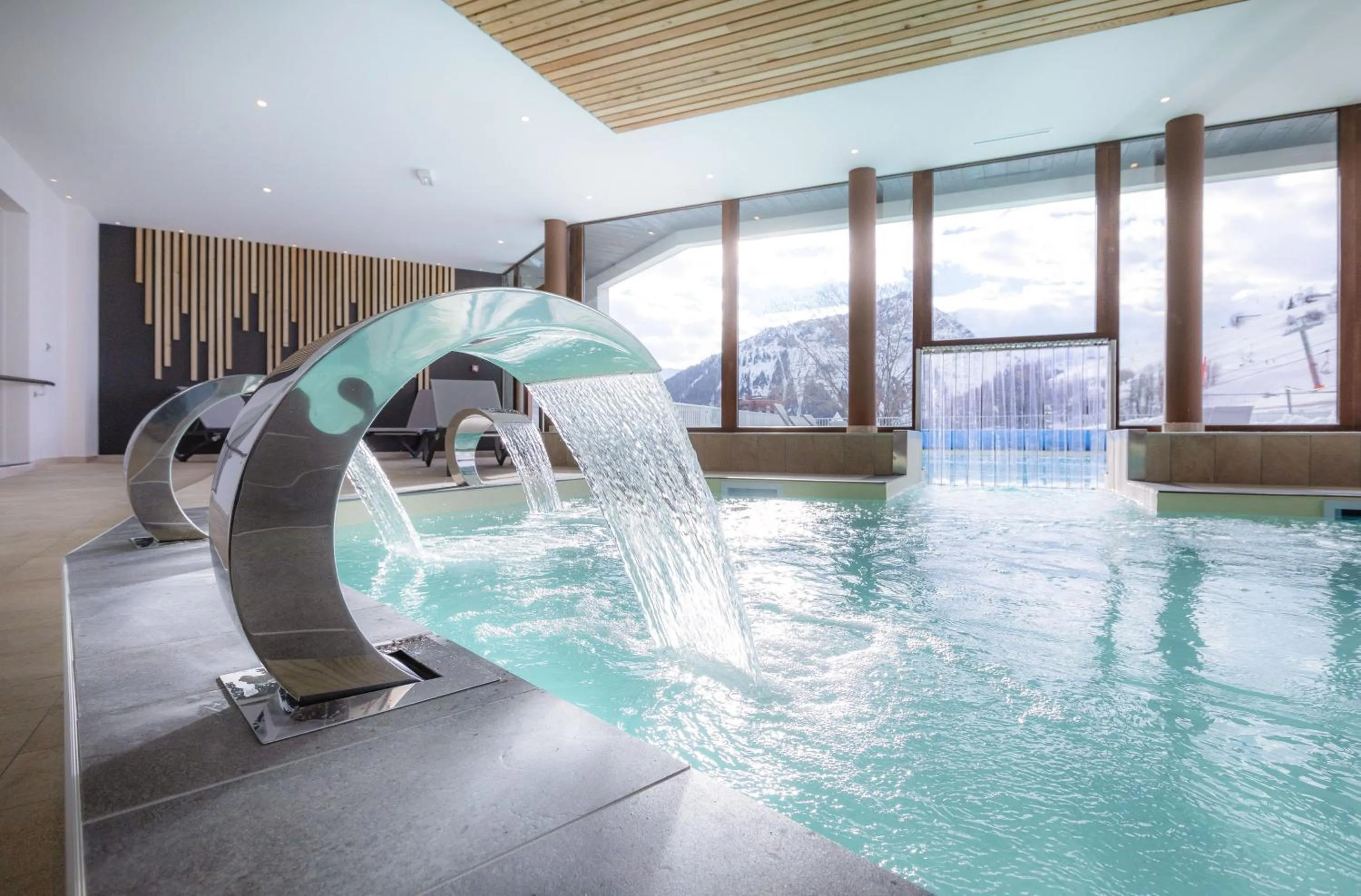 Swimming pool in Résidence Club MMV L'Etoile des Sybelles