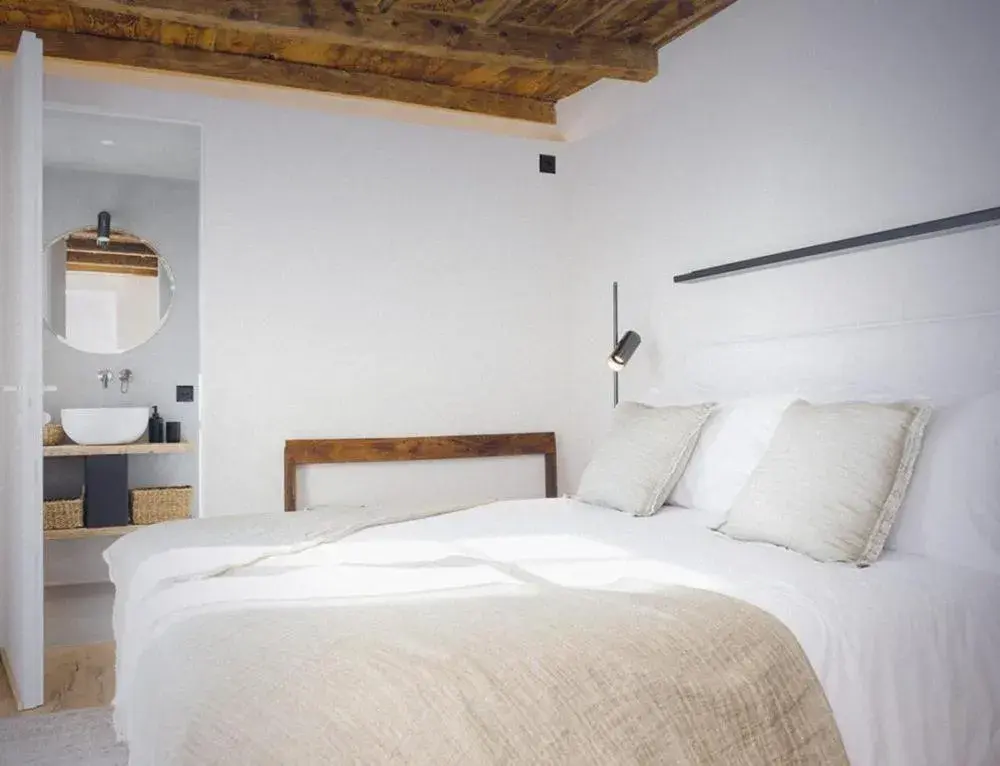 Superior Double Room - single occupancy in Locanda San Silvestro - Meride Superior Double Room - single occupancy in Locanda San Silvestro - Meride