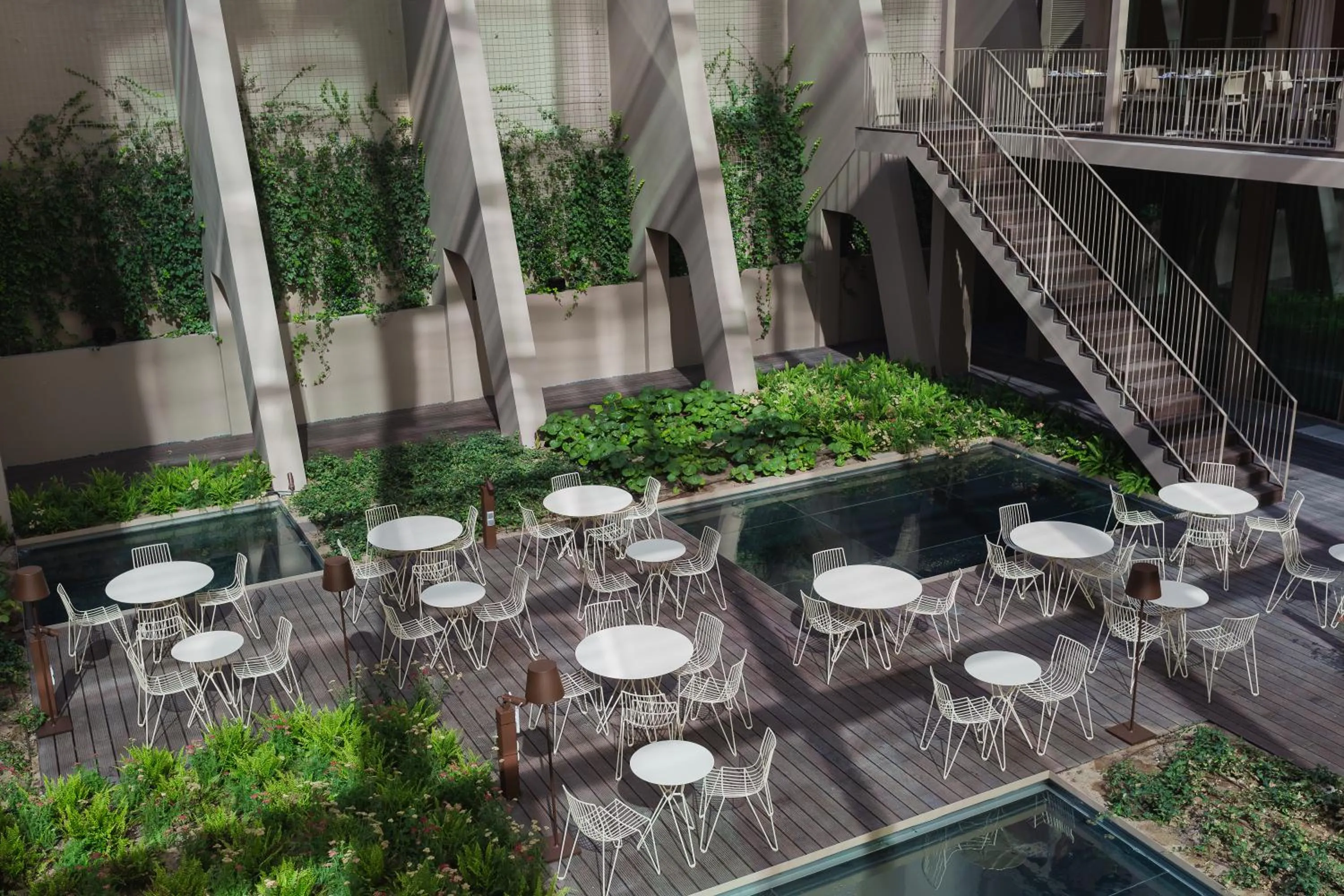 Garden in Lumen Hotel & The Lisbon Light Show